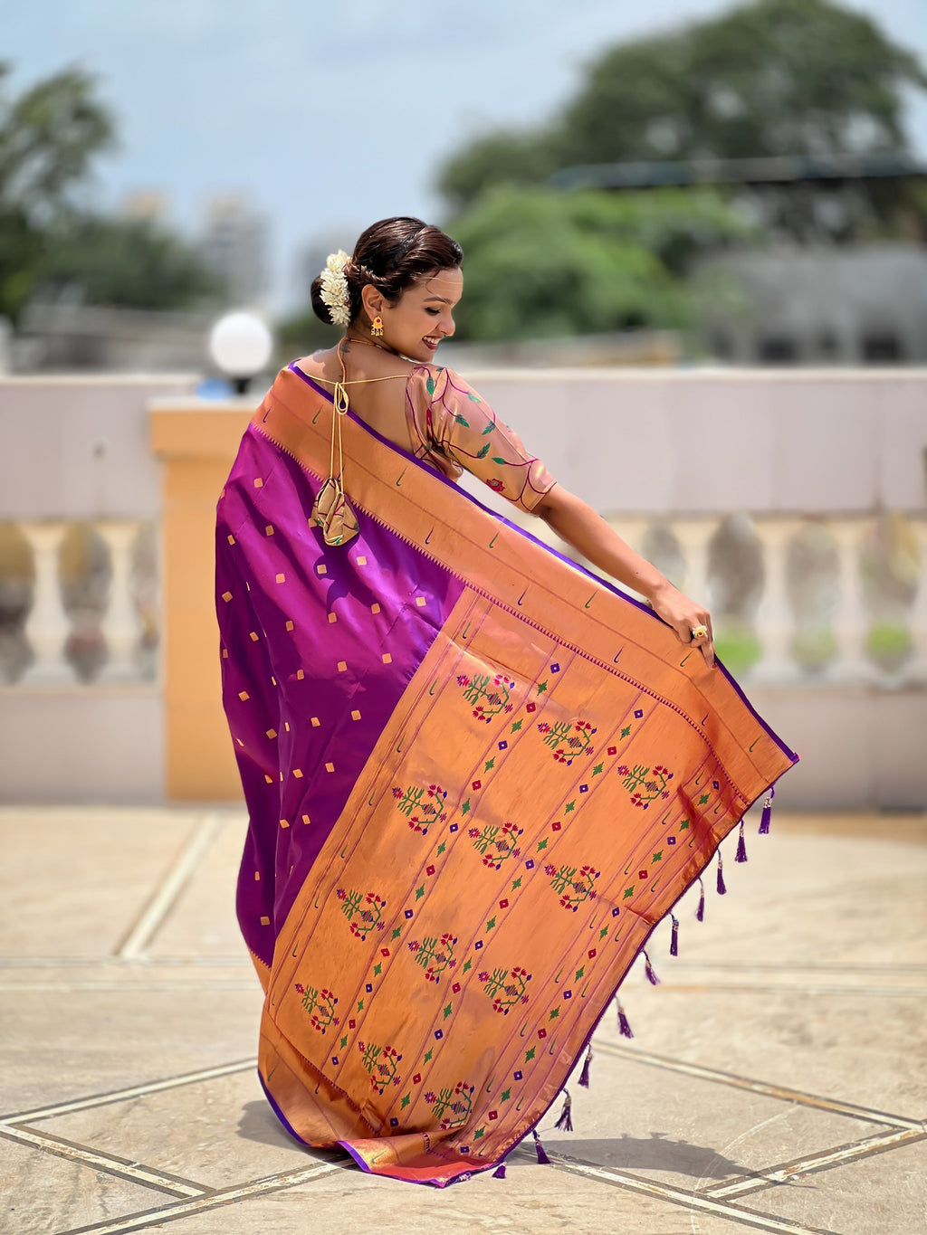 Vedant Vastram Soft Litchi Silk Paithani Jacquard Saree - Purple