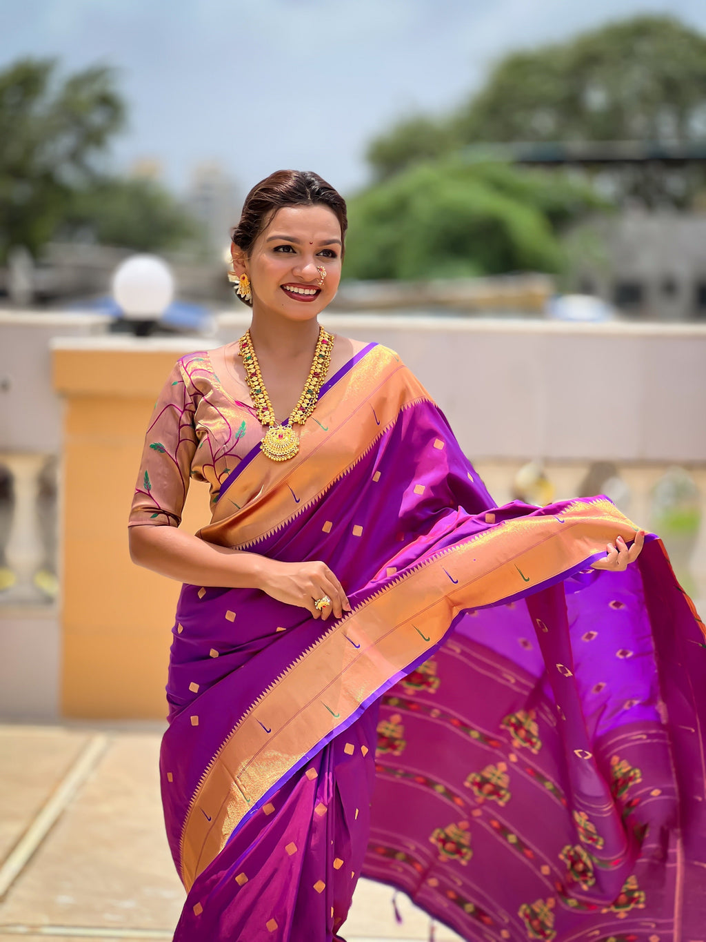 Vedant Vastram Soft Litchi Silk Paithani Jacquard Saree - Purple
