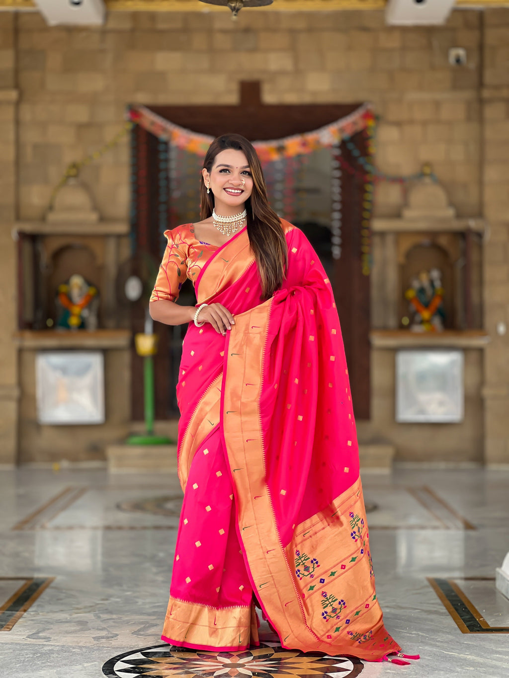 Vedant Vastram Soft Litchi Silk Paithani Jacquard Saree - Pink