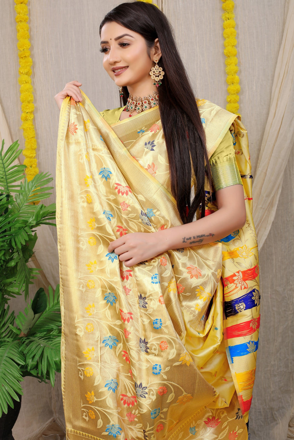 Anaita Cream Woven Design Pure Silk Banarasi Saree With Blouse - Distacart
