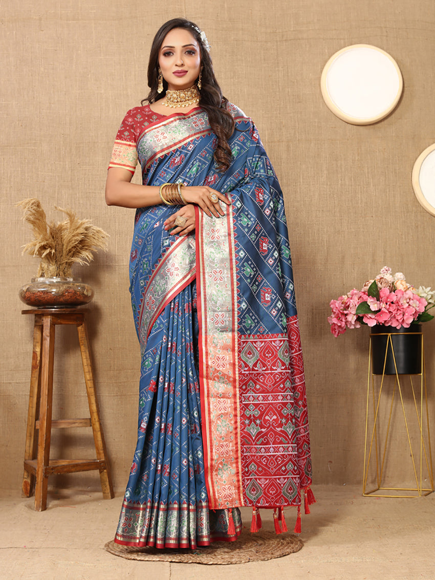 Lorenvalley Fashion Rama Patola Silk Woven Design with Zari Meenakari Weaving motifs Pallu Saree