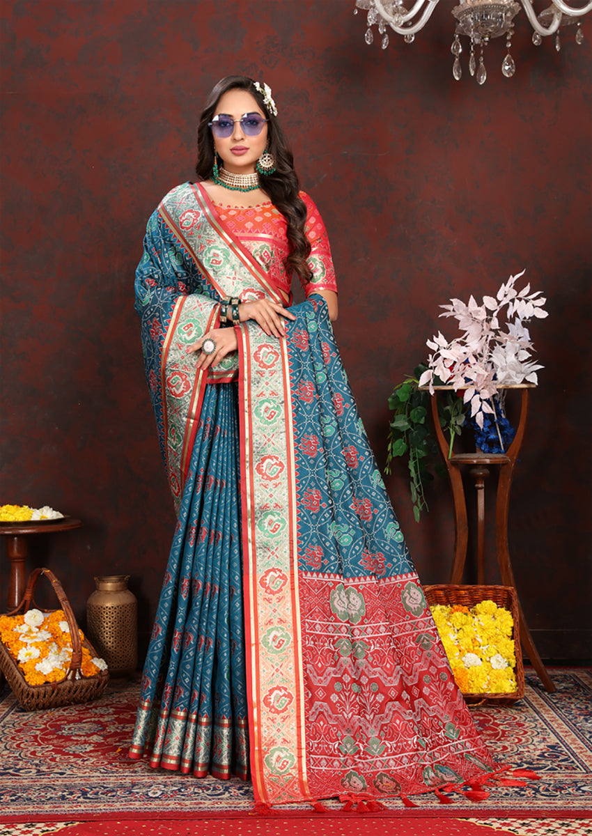 Lorenvalley Fashion Rama Patola Silk Woven Design with Zari Meenakari Weaving motifs Pallu Saree