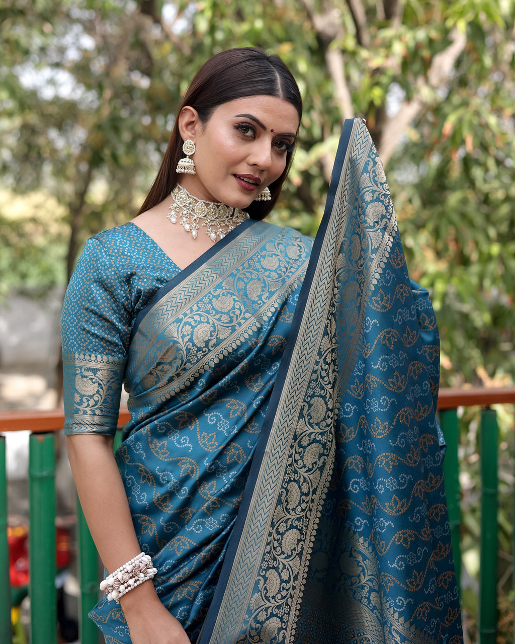 Lorenvalley Premium Bandhej Patola Silk Sarees with kanchi Borders and Contrast Zari Weaving borders Saree - Rama