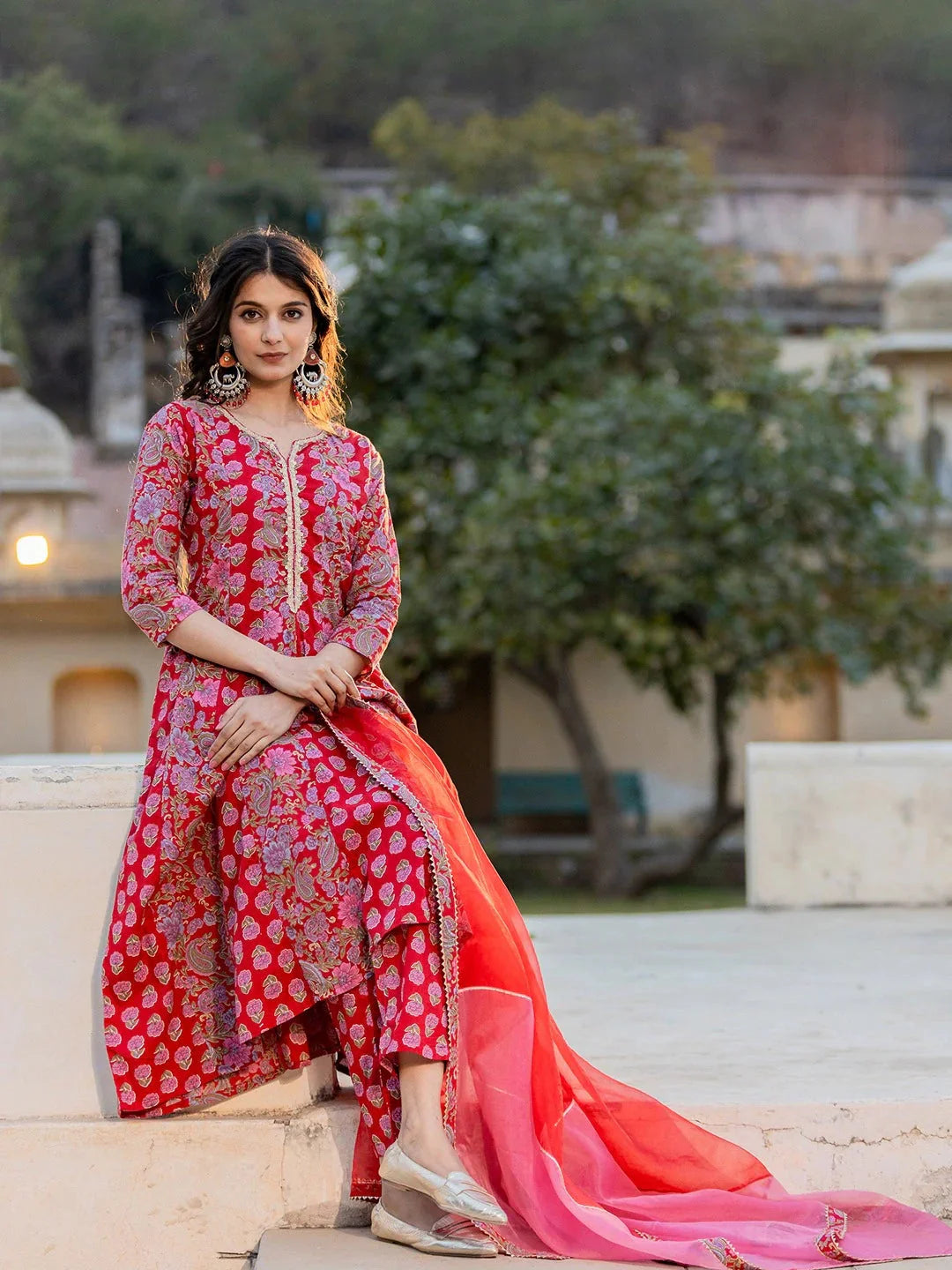 Yufta Red Floral Print Regular Sleeves Anarkali Kurta Trouser And Dupatta Set