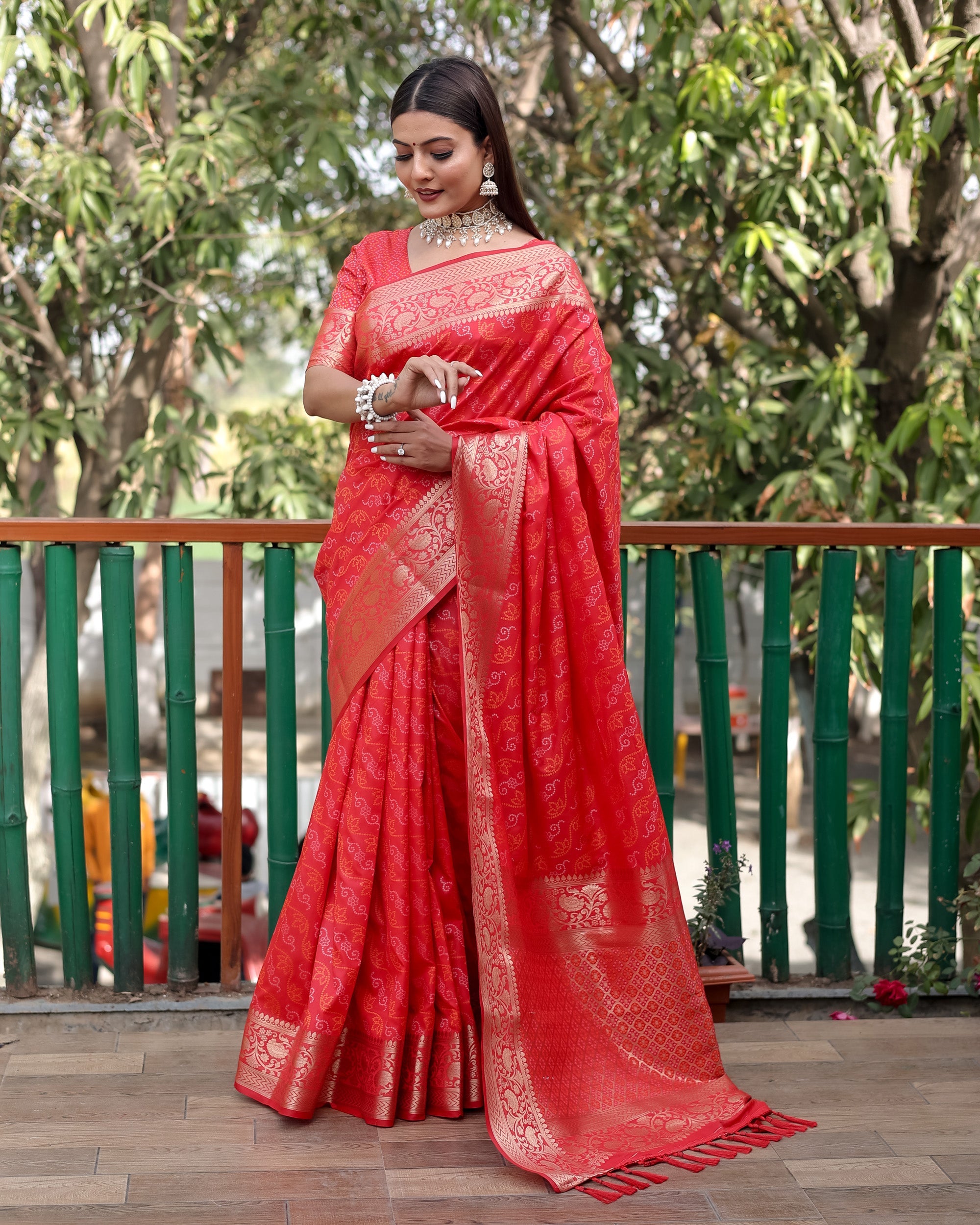 Lorenvalley Premium Bandhej Patola Silk Sarees with kanchi Borders and Contrast Zari Weaving borders Saree - Red
