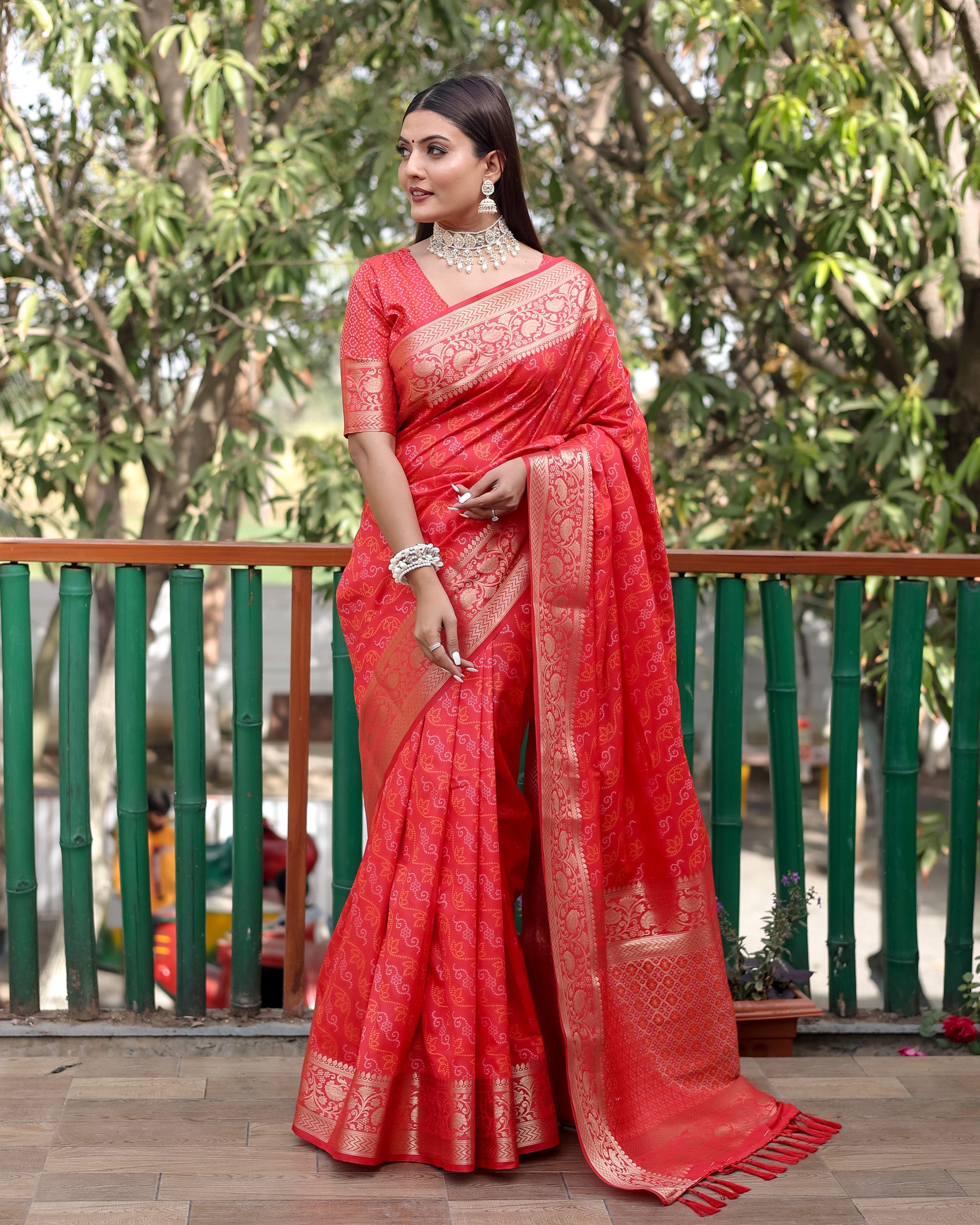 Lorenvalley Premium Bandhej Patola Silk Sarees with kanchi Borders and Contrast Zari Weaving borders Saree - Red