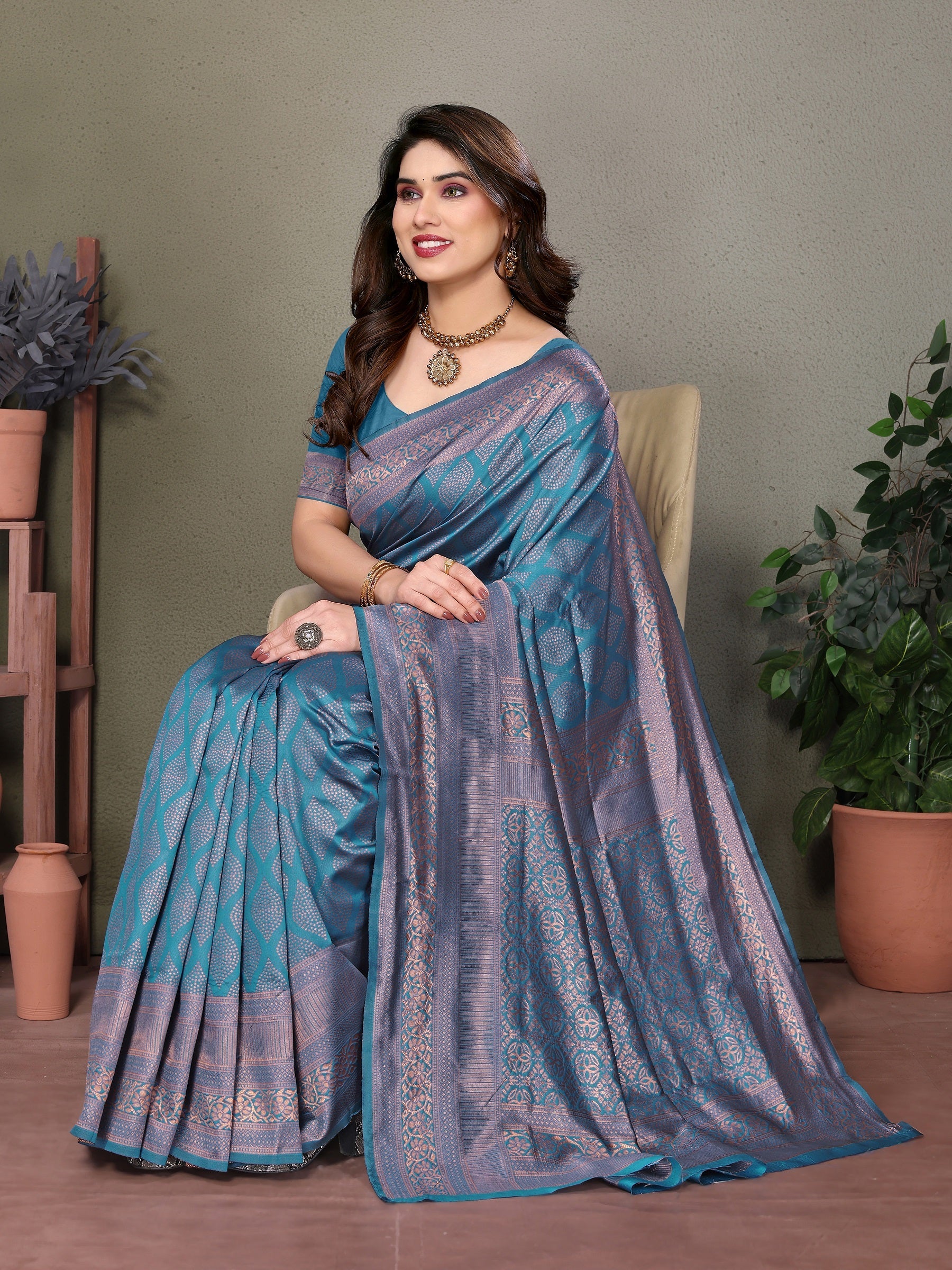 Vedant Vastram Litchi Silk Banarasi Silk Saree - Rama - Distacart
