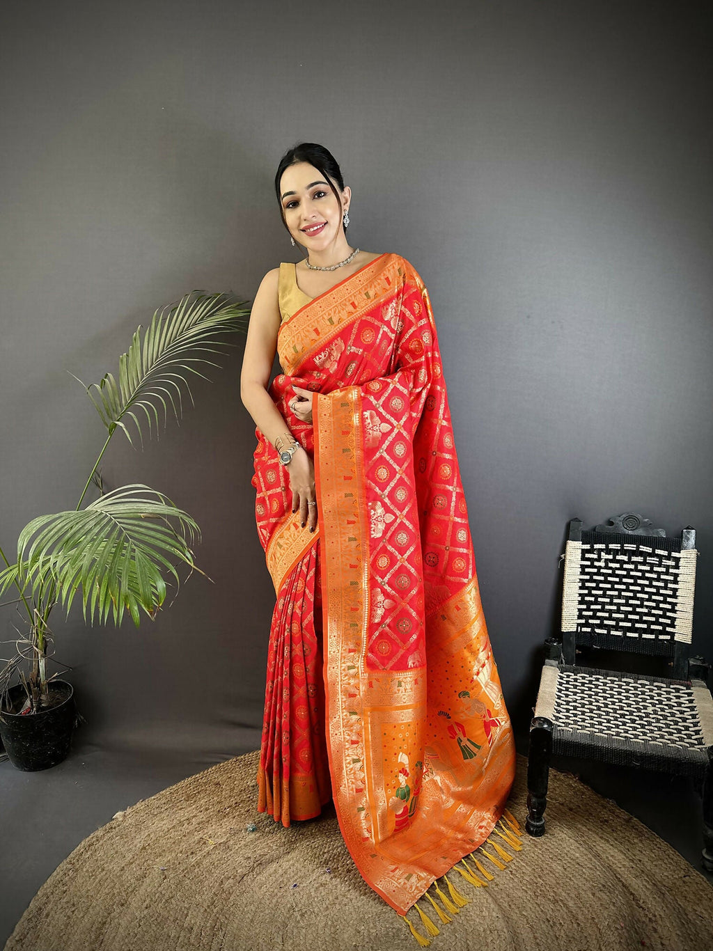 Joban Fashion Red Geometric Pattern Soft Silk Patola Saree - Distacart
