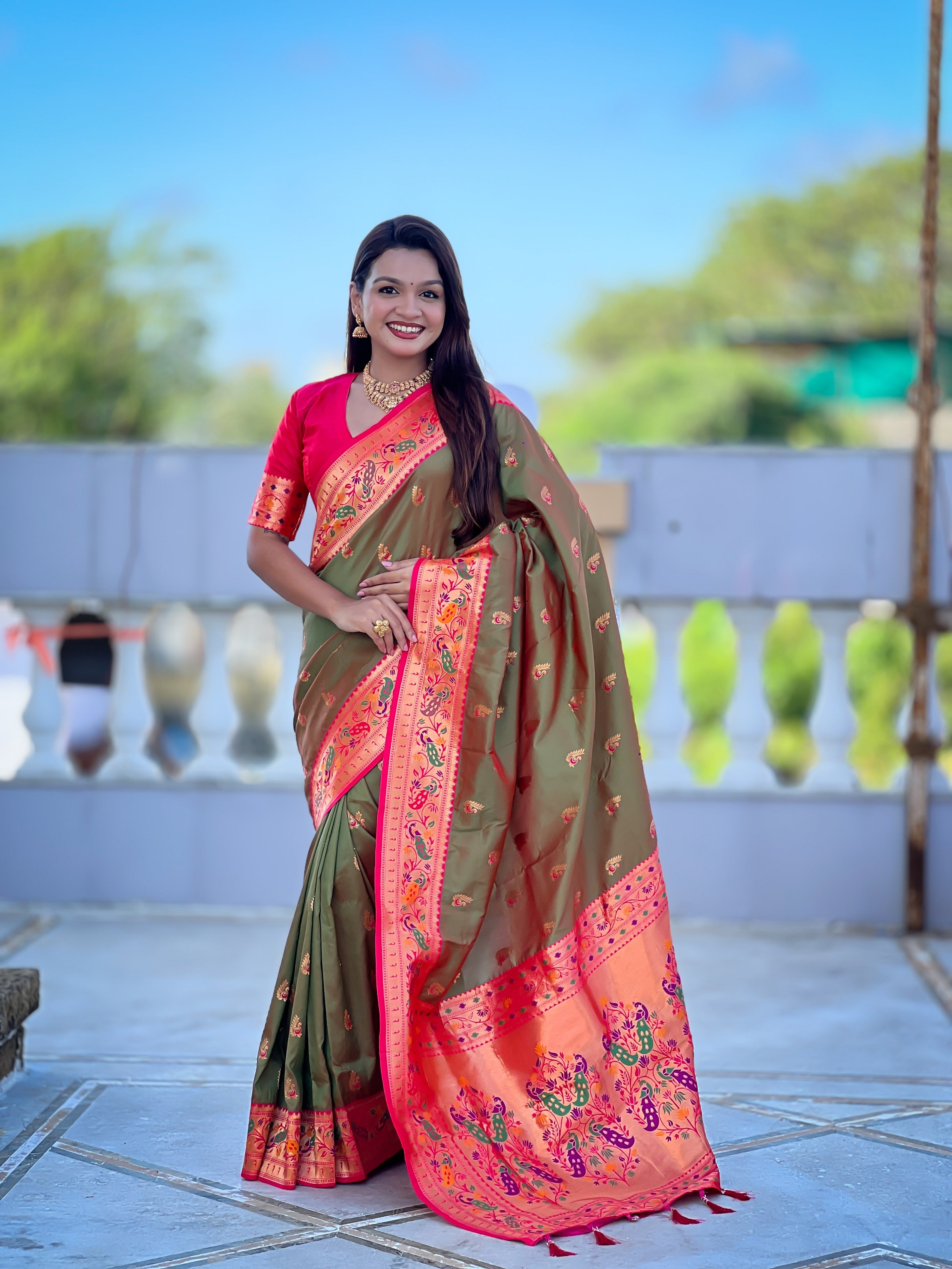 Vedant Vastram Soft Litchi Silk Paithani Jacquard Saree - Mahendi