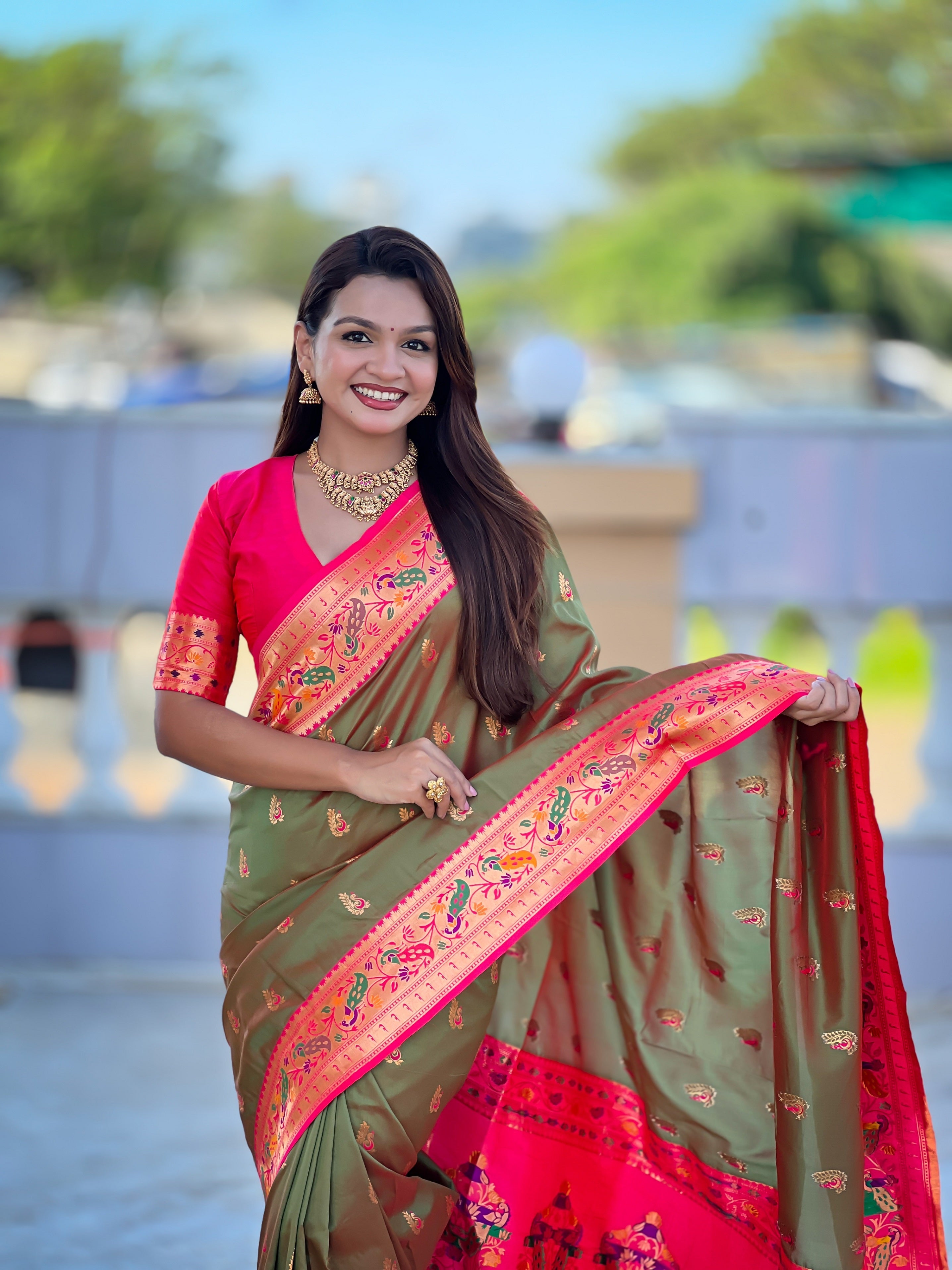 Vedant Vastram Soft Litchi Silk Paithani Jacquard Saree - Mahendi