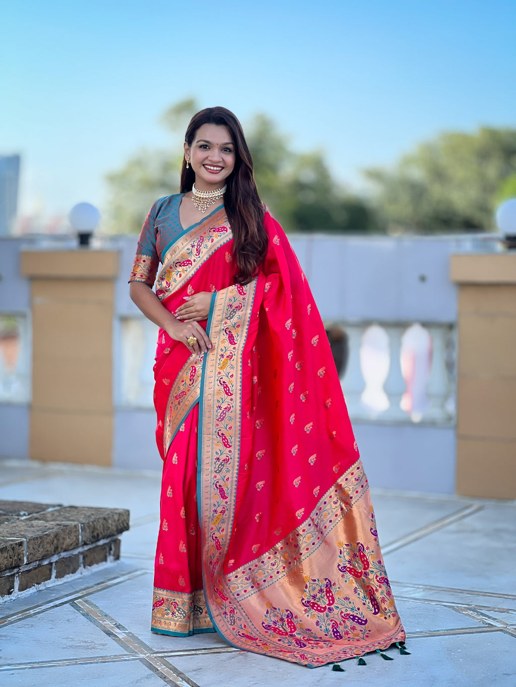 Vedant Vastram Soft Litchi Silk Paithani Jacquard Saree - Pink