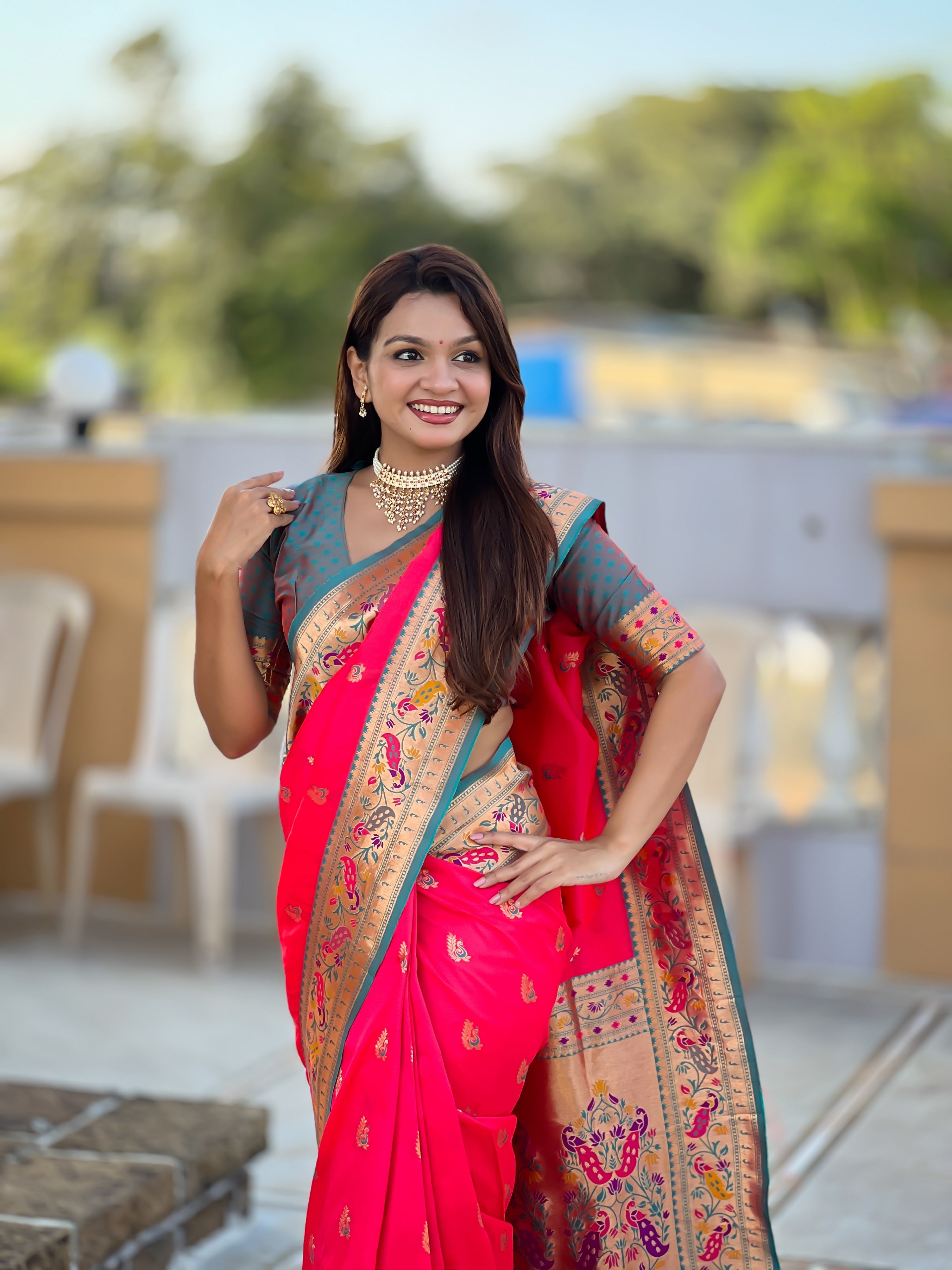Vedant Vastram Soft Litchi Silk Paithani Jacquard Saree - Pink