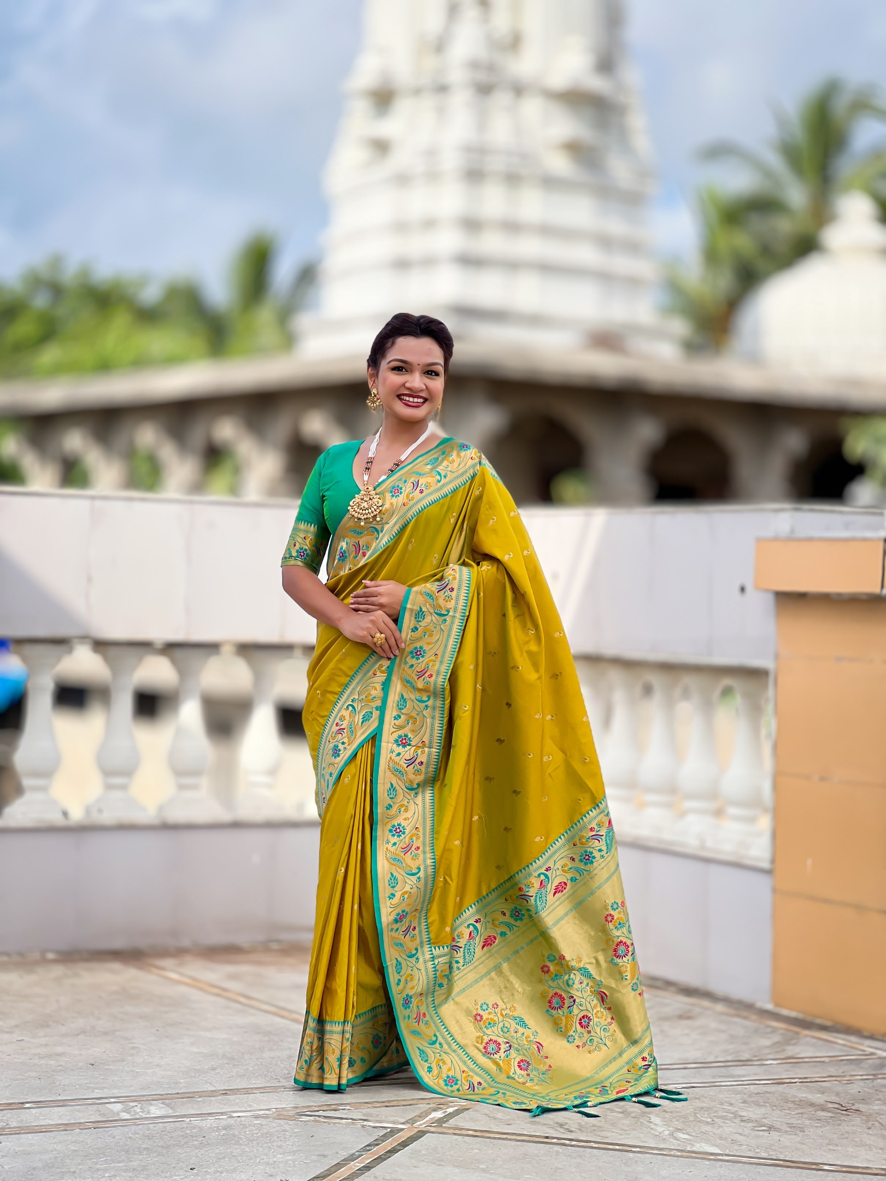 Vedant Vastram Soft Litchi Silk Paithani Jacquard Saree - Olive