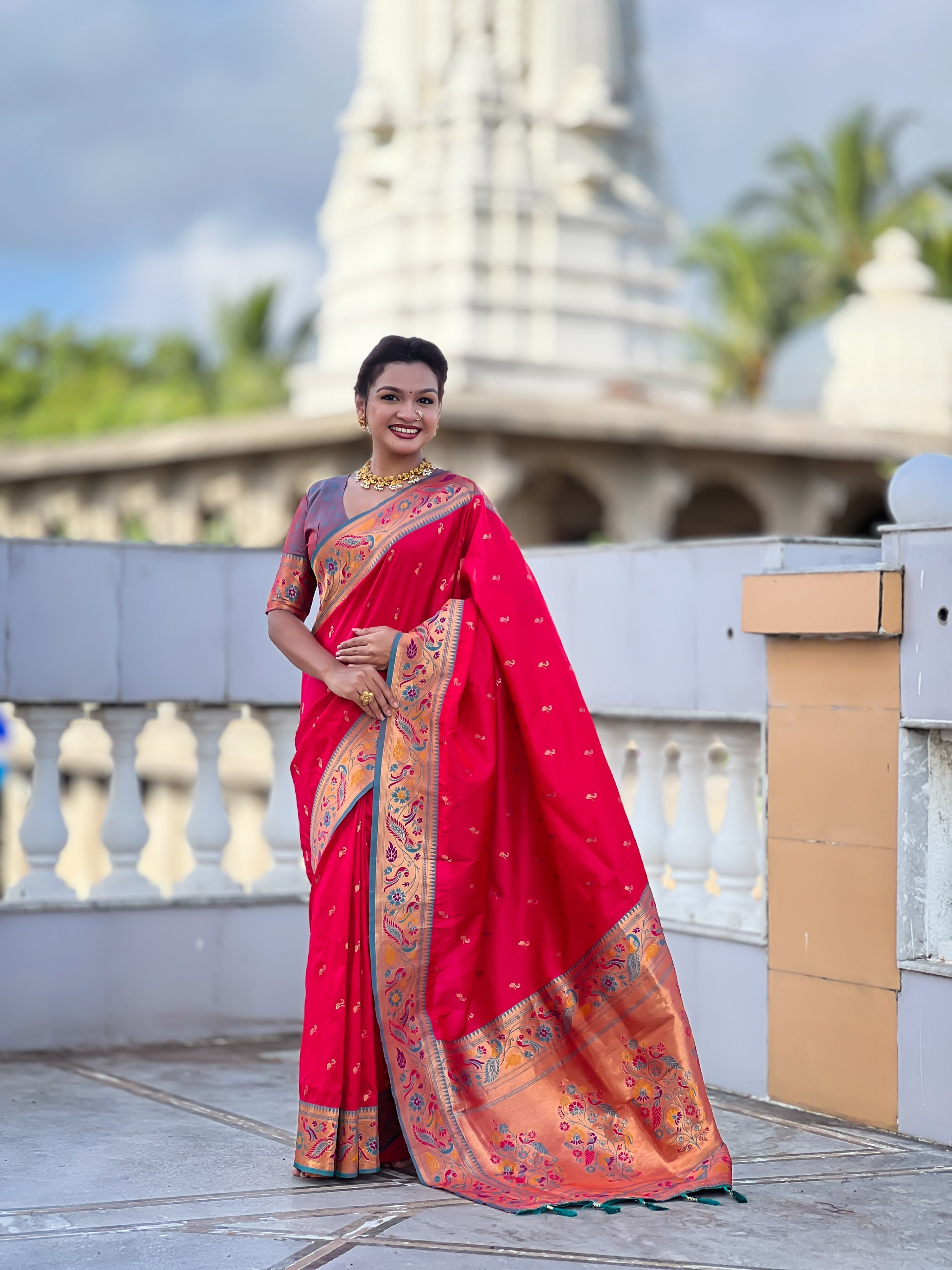 Vedant Vastram Soft Litchi Silk Paithani Jacquard Saree - Pink