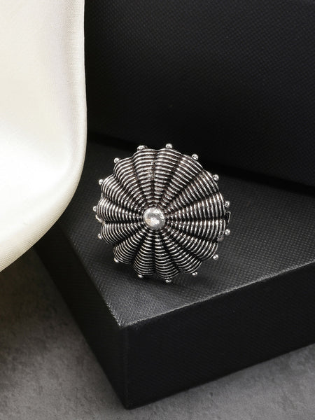 NVR Women's Silver-Toned Floral Shape Adjustable Finger Ring
