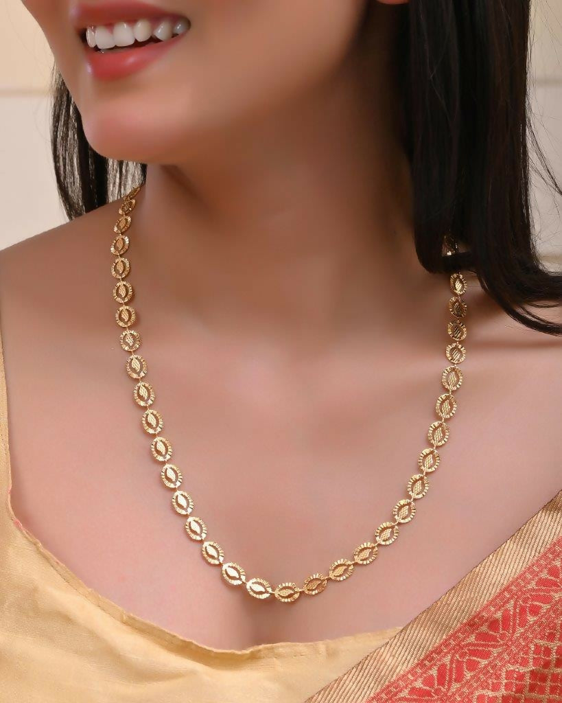VOJ Women Gold-Polished Self Designed Oval Shaped Chain