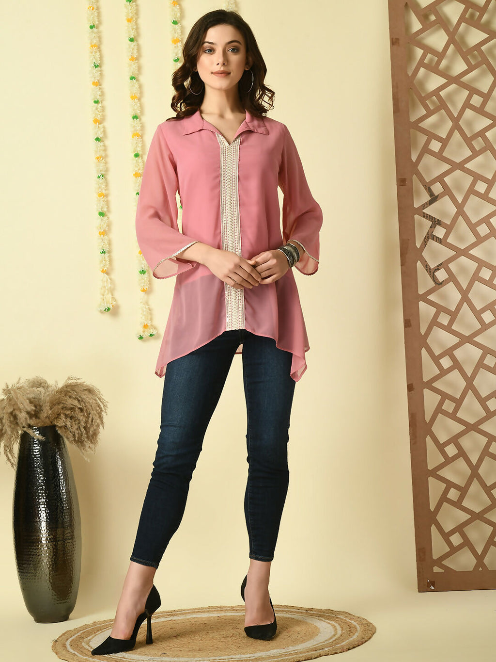 Myshka Women's Pink Embroidered Party Fusion Top