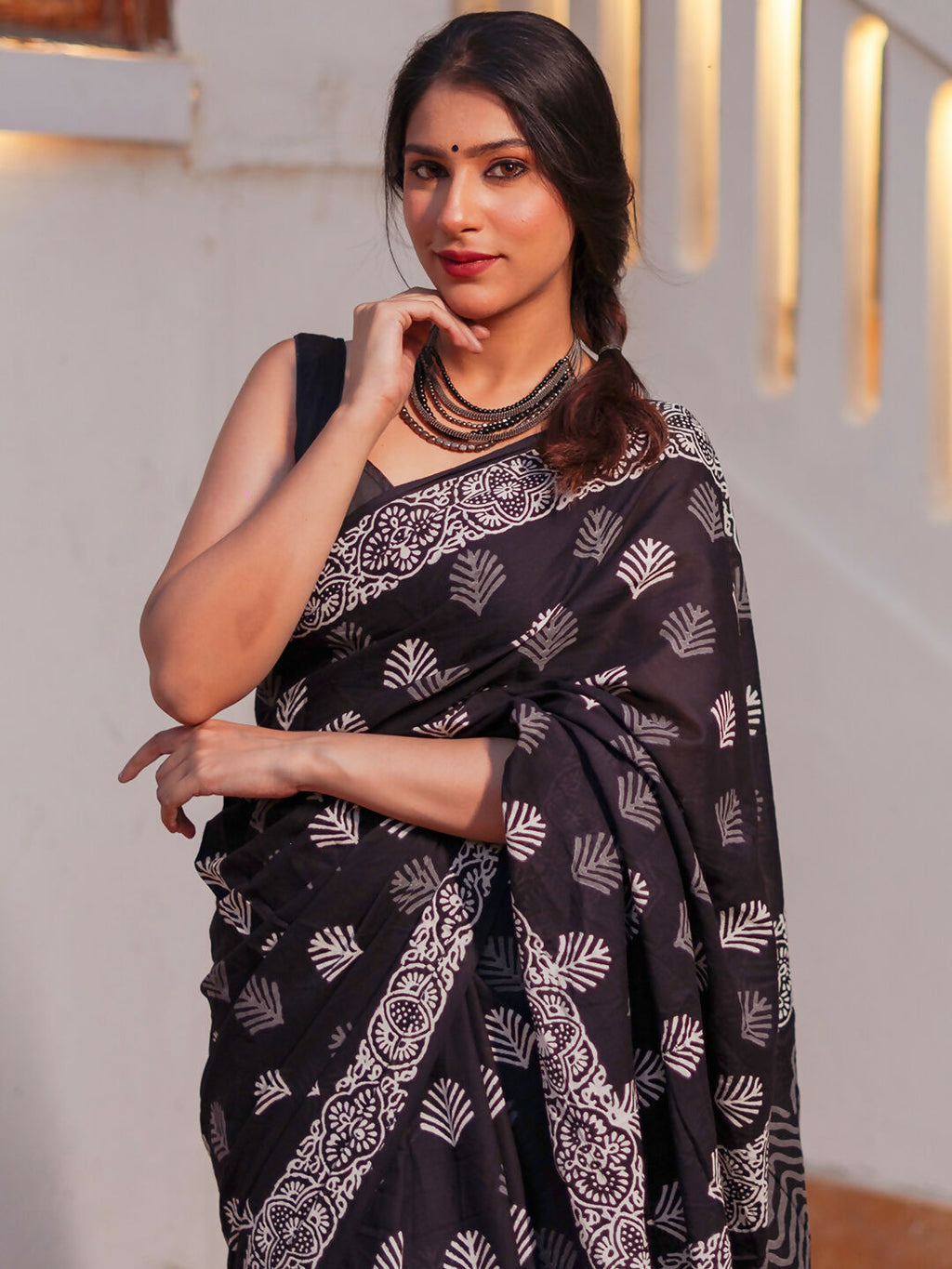 Zibaa Hand-Blocked Pure Mul Cotton Black Saree - Distacart