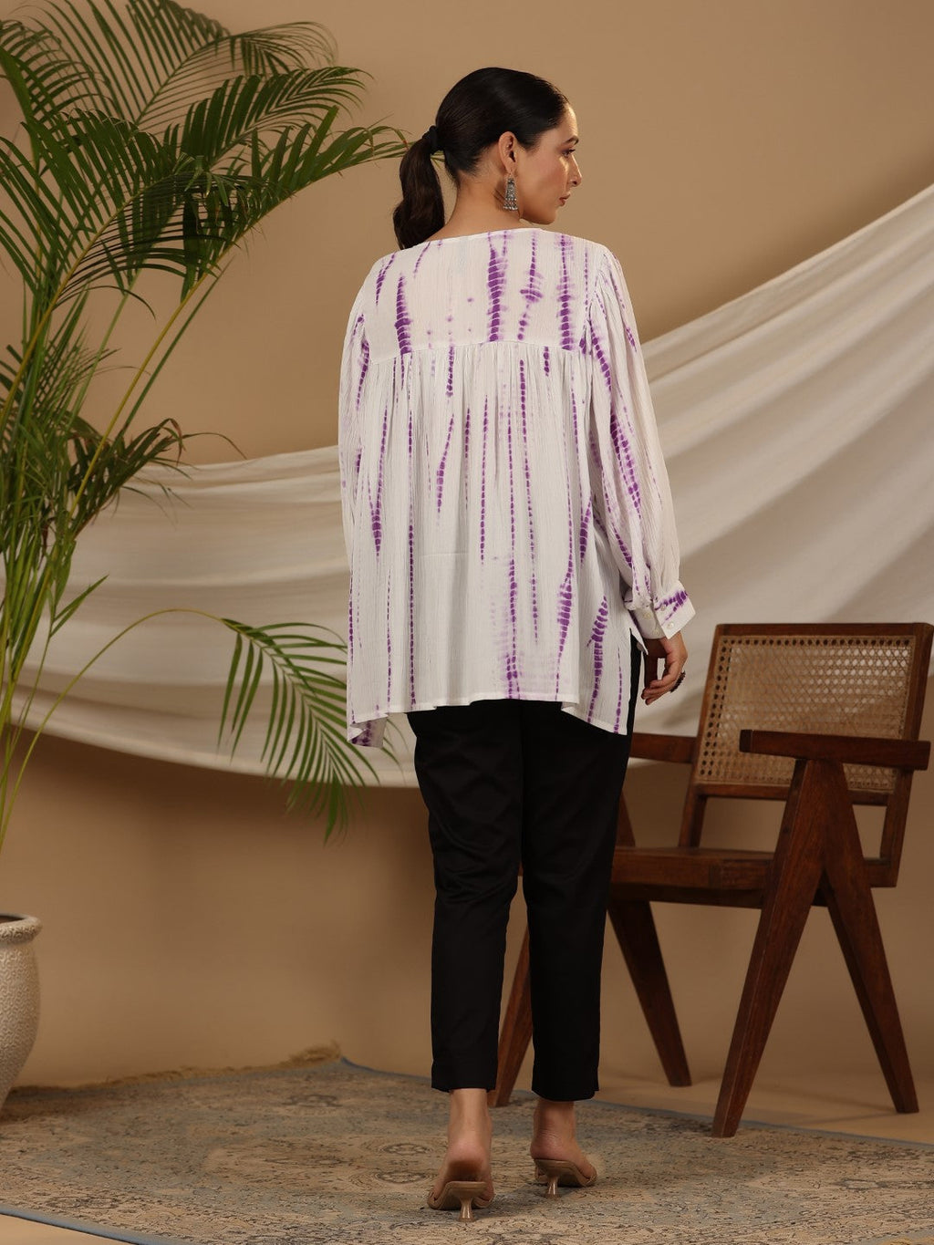 Juniper Women's Lavender Mirror Embroidered Rayon Crepe Tie-Dye Tunic With Tassels