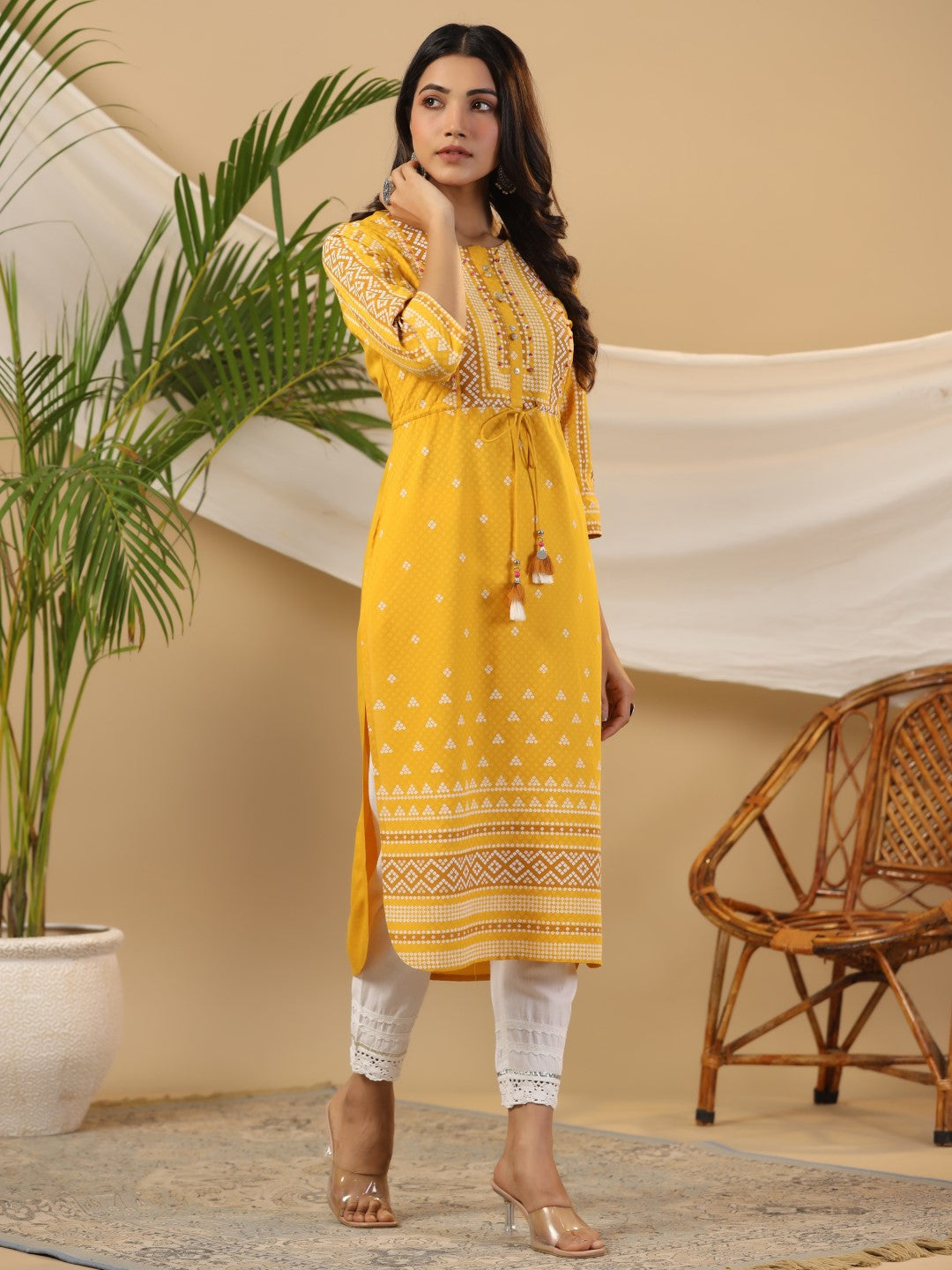 Juniper The Madhubala Women Mustard Geometric Printed Rayon Kurta With Contrast Beadwork Sequins & Tassels - Distacart