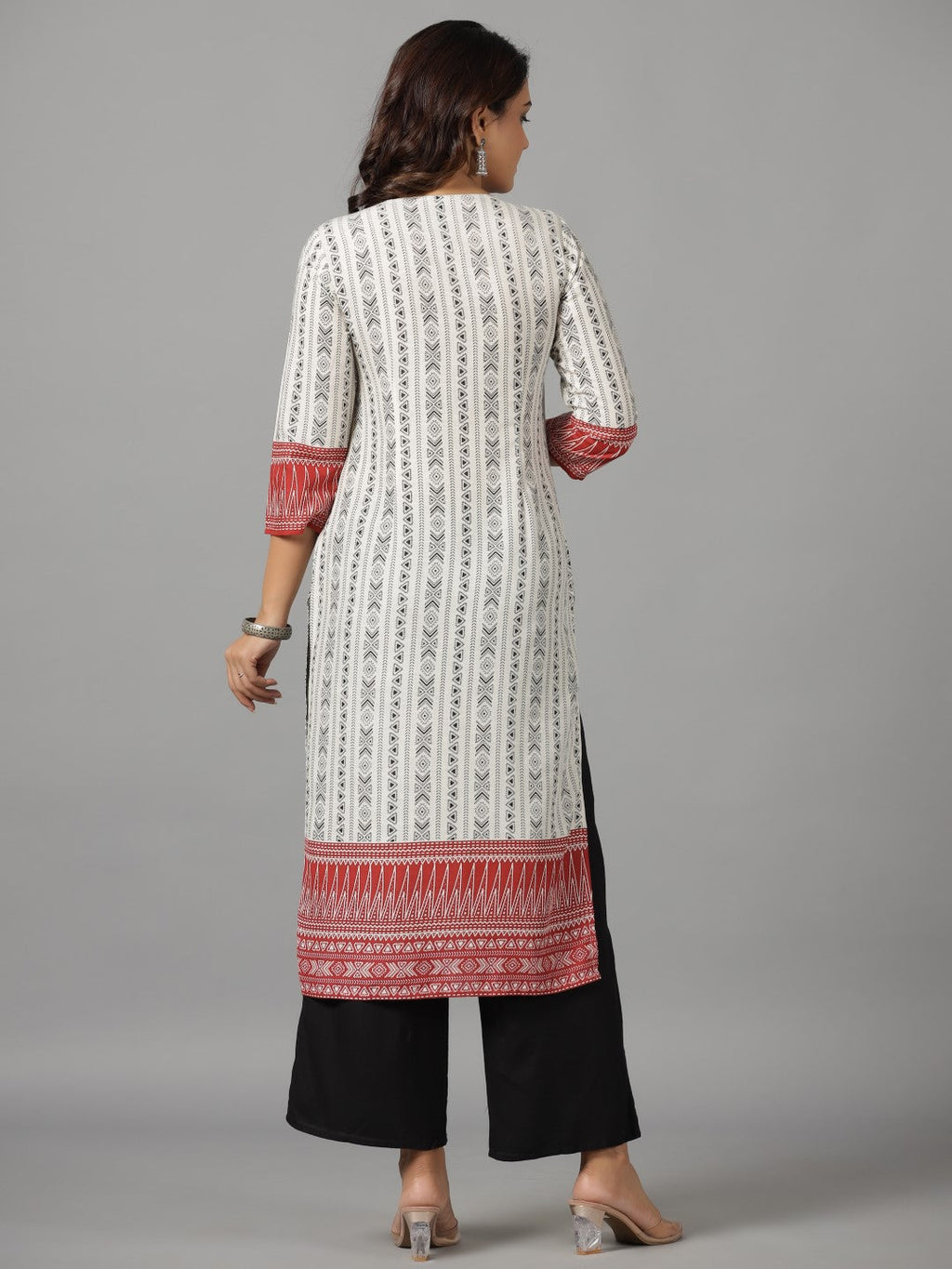 Juniper Women's White Ethnic Motif Printed Rayon Slub Kurta With Beads & Sequins