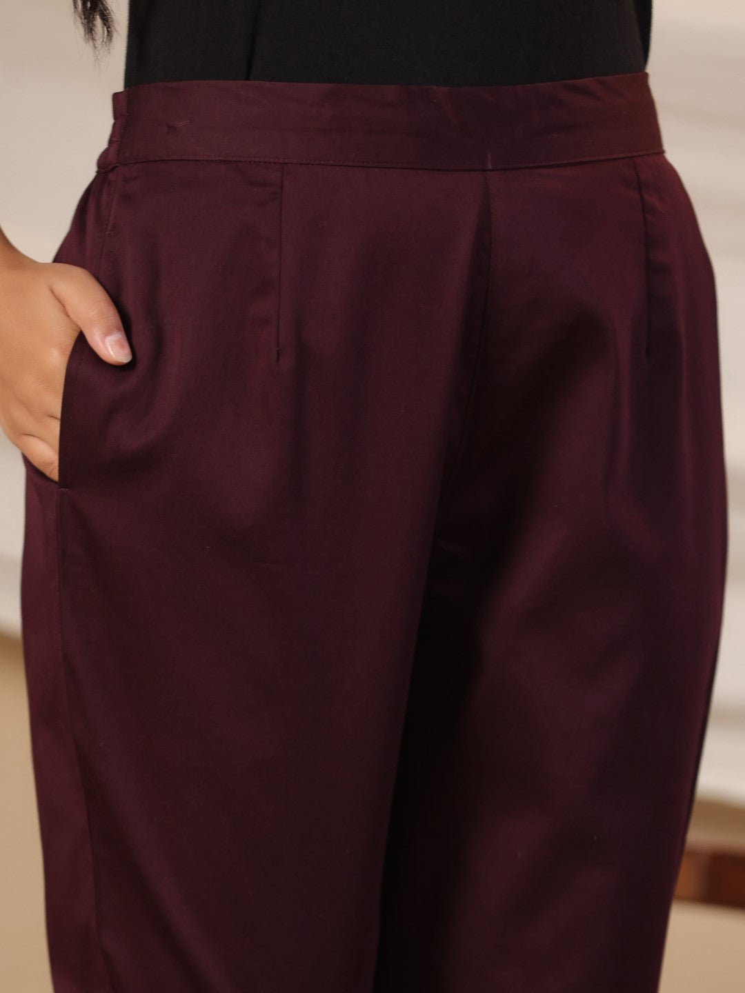 Juniper Plum Cotton Lycra Solid Slim Fit Pants with Partially Elasticated Waistband and a Side Pocket