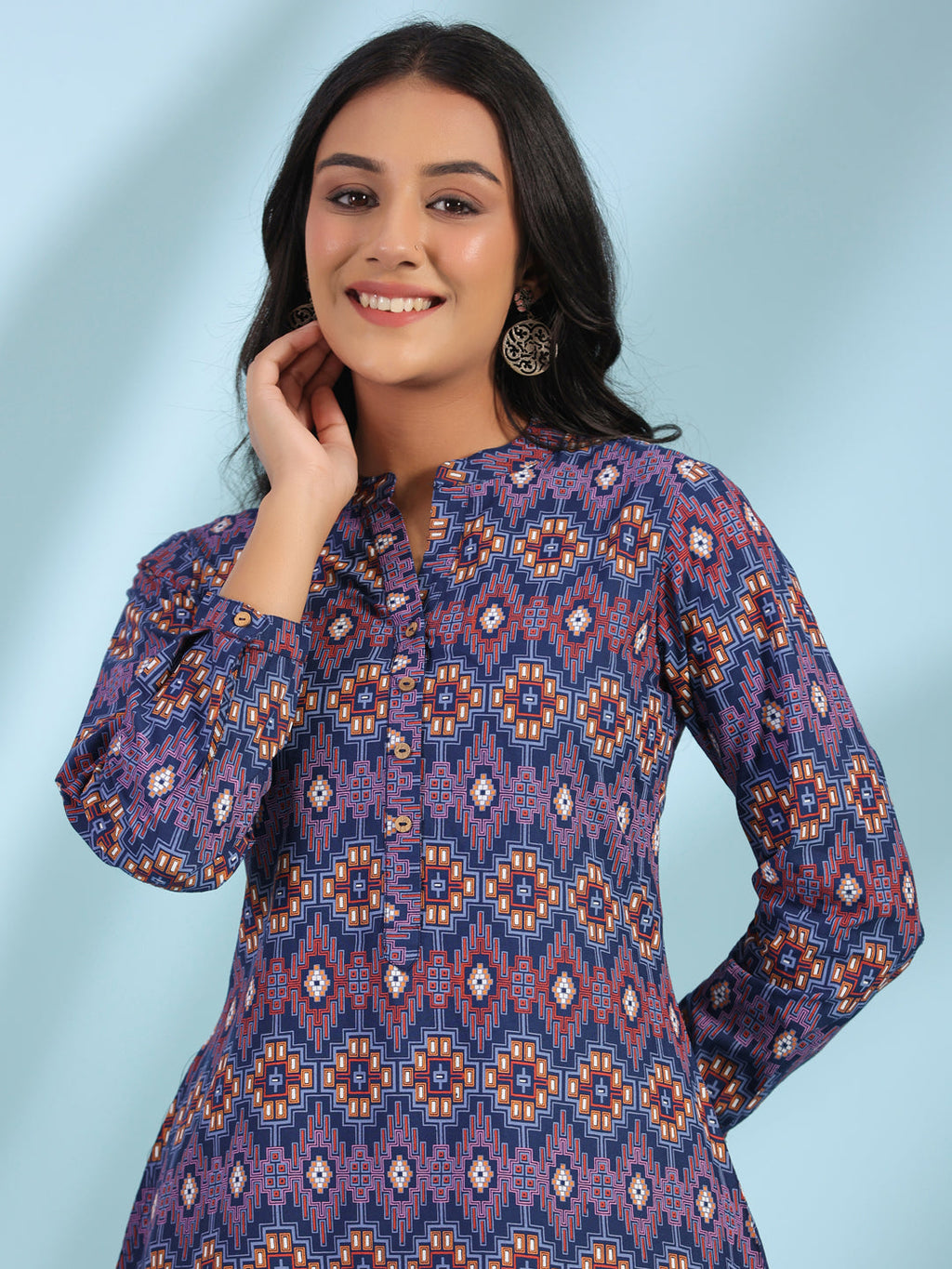 Juniper Women's The Crafted Geometrics Blue Geometric Printed Rayon Tunic