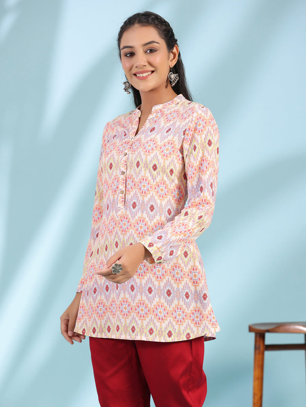 Juniper Women's The Crafted Geometrics Ivory Geometric Printed Rayon Tunic