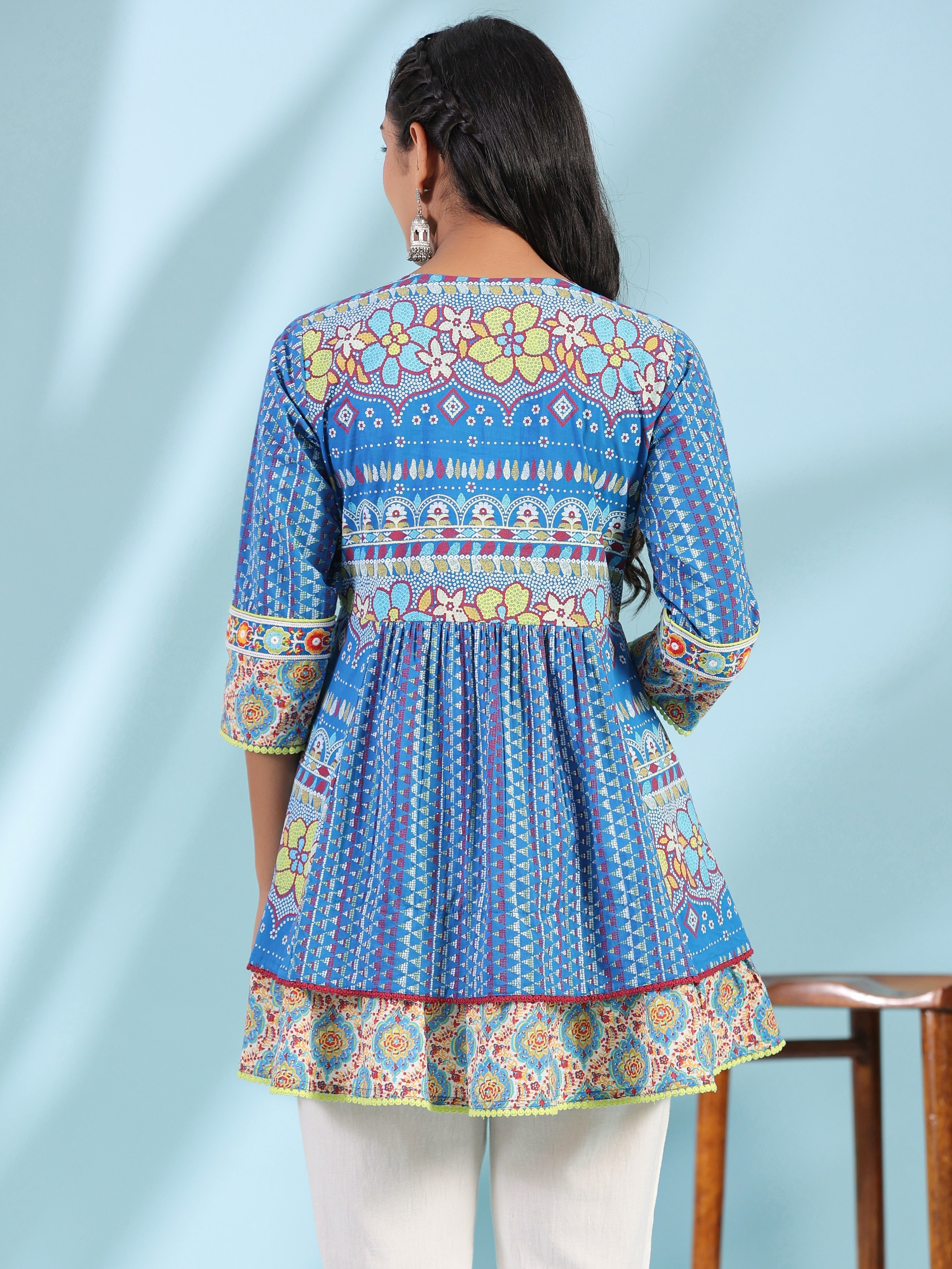 Juniper The Sujani Blue Floral Printed Pure Cotton Tunic With Thread Work
