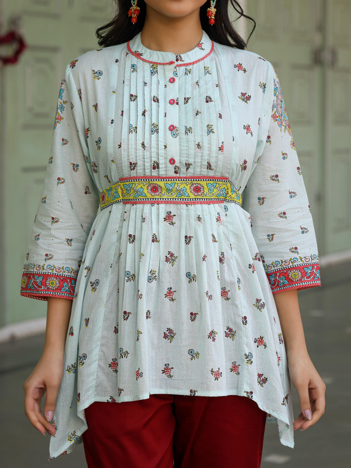 Juniper Women's Women Sky Blue Cotton Floral Printed Lacy Peplum Tunic With Tie-Up At Back