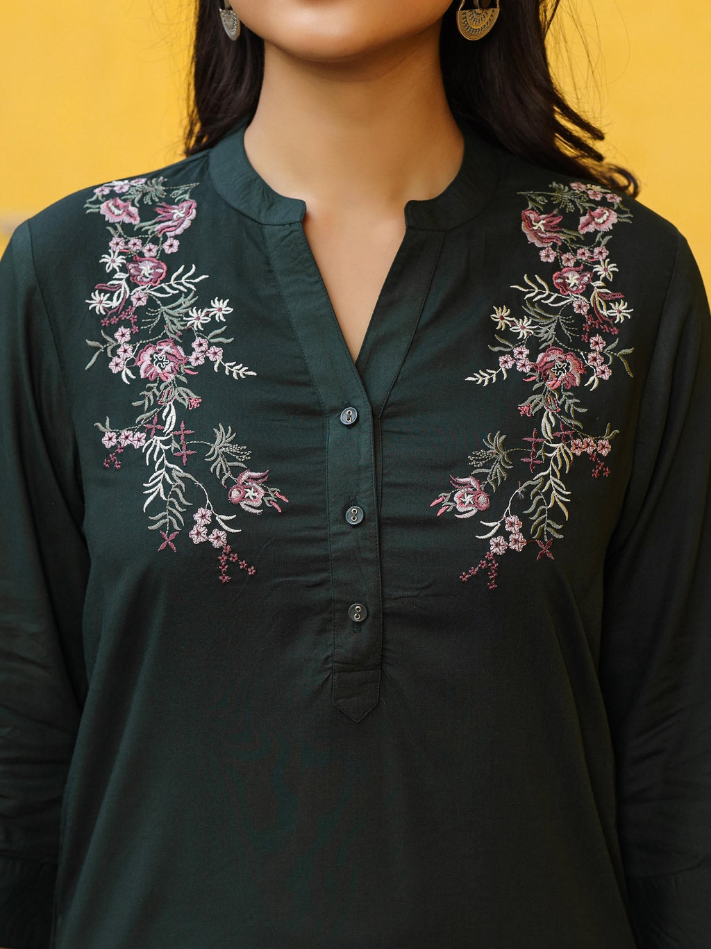 Juniper Women's Green Modal Rayon Embroidered Tunic