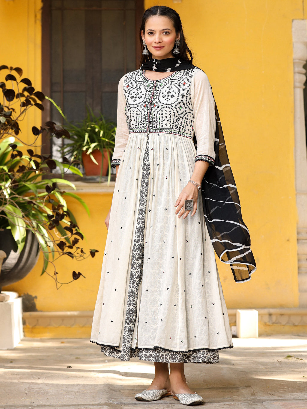 Juniper Off-White & Black Cotton Embroidered Anarkali Dress With Jacket & Tie-Dye Dupatta - Distacart