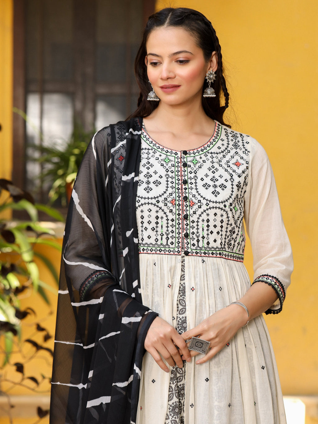 Juniper Off-White & Black Cotton Embroidered Anarkali Dress With Jacket & Tie-Dye Dupatta - Distacart