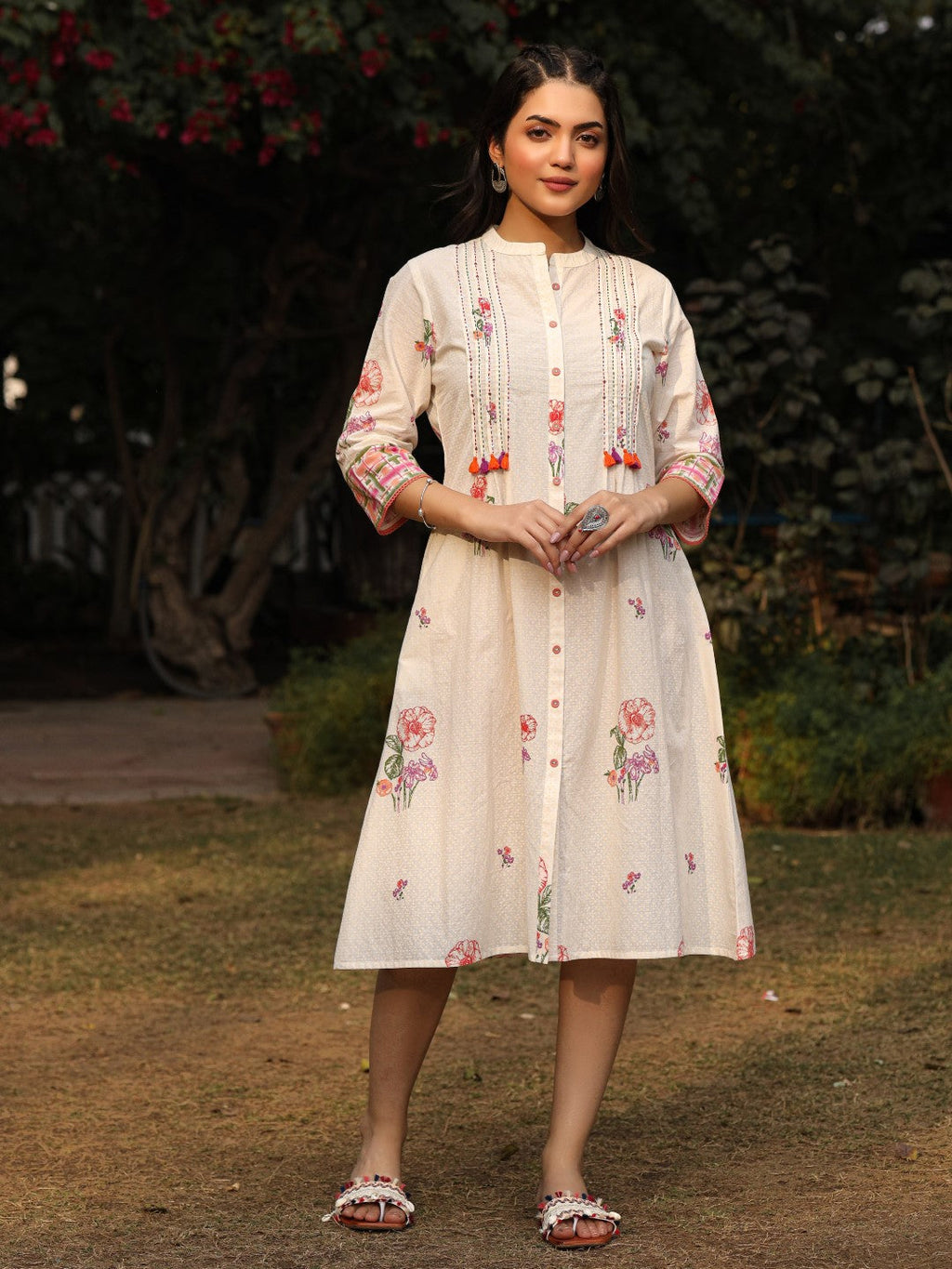 Juniper White Floral Printed A-Line Pleated Cotton Dress With Kantha Work & Tassels - Distacart