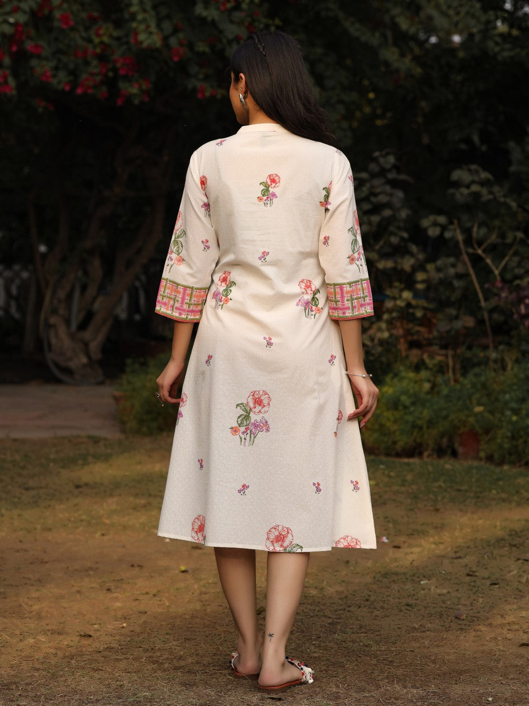 Juniper White Floral Printed A-Line Pleated Cotton Dress With Kantha Work & Tassels - Distacart