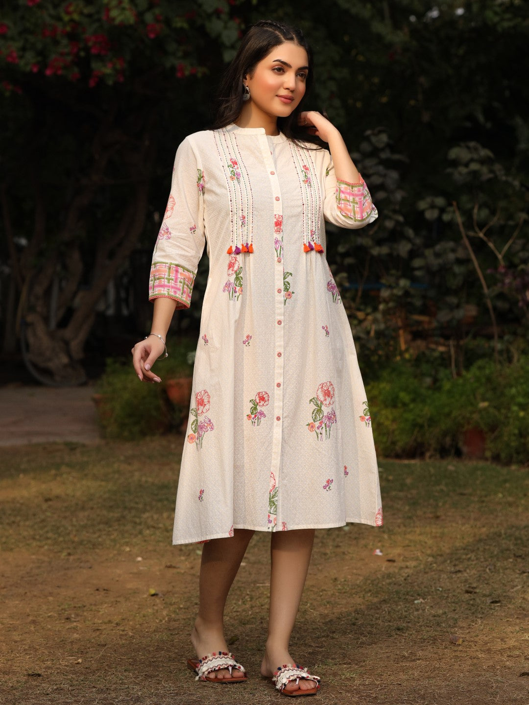 Juniper White Floral Printed A-Line Pleated Cotton Dress With Kantha Work & Tassels - Distacart