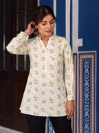 Juniper Women's Pista Green Floral Printed Tunic in Rayon