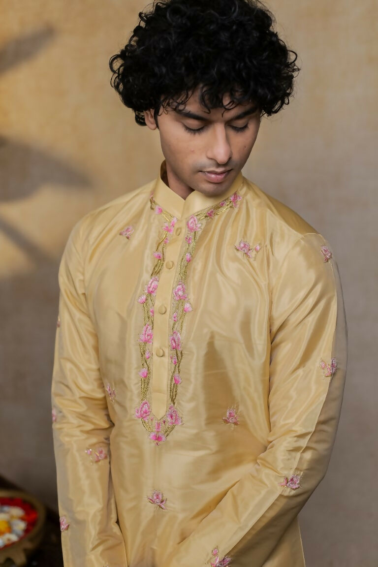 Semi Pattu Gold Padmajaal Kurta Set By Hilo Design