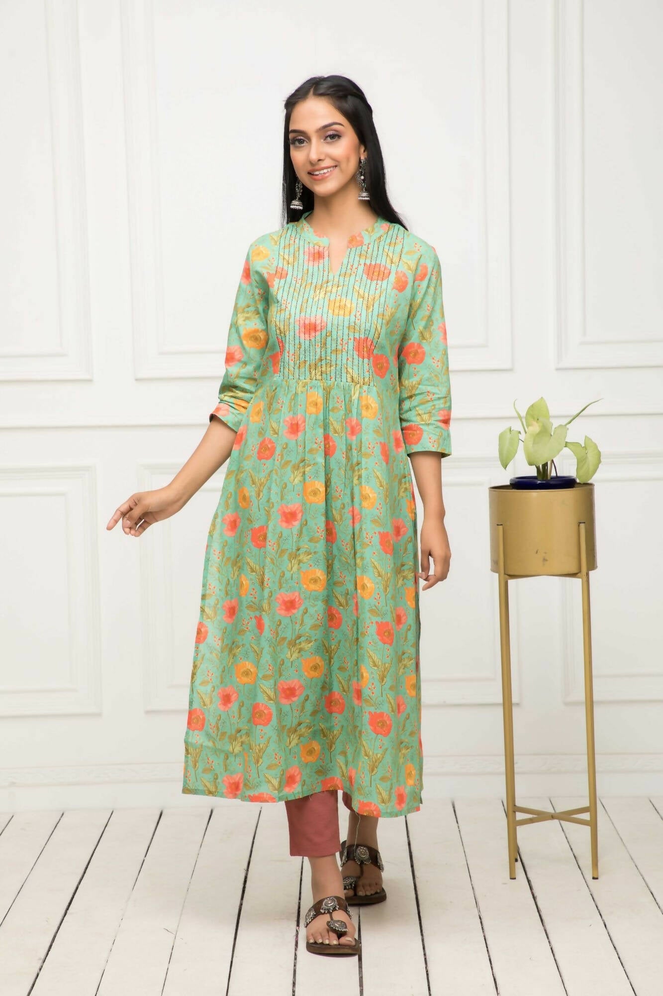 Myshka Women Green Floral Rayon A-Line Round Neck Kurtas - Distacart