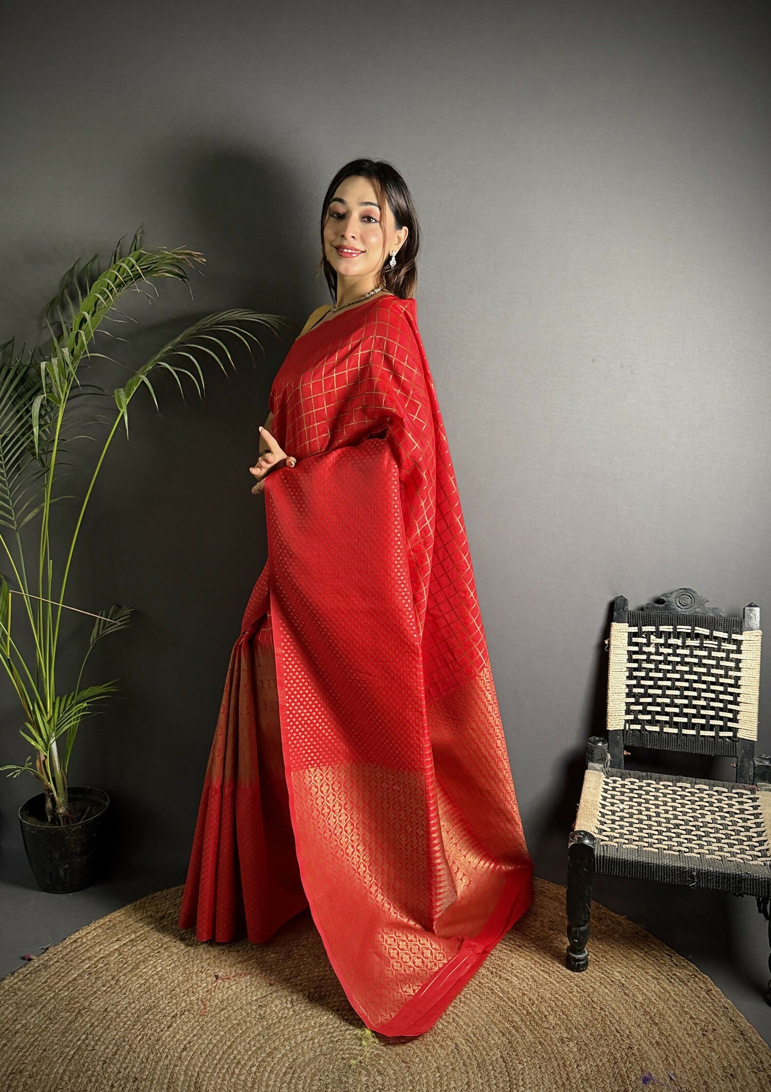 Joban Fashion Red Banarasi Soft Lichi Silk Checks & Woven Saree - Distacart