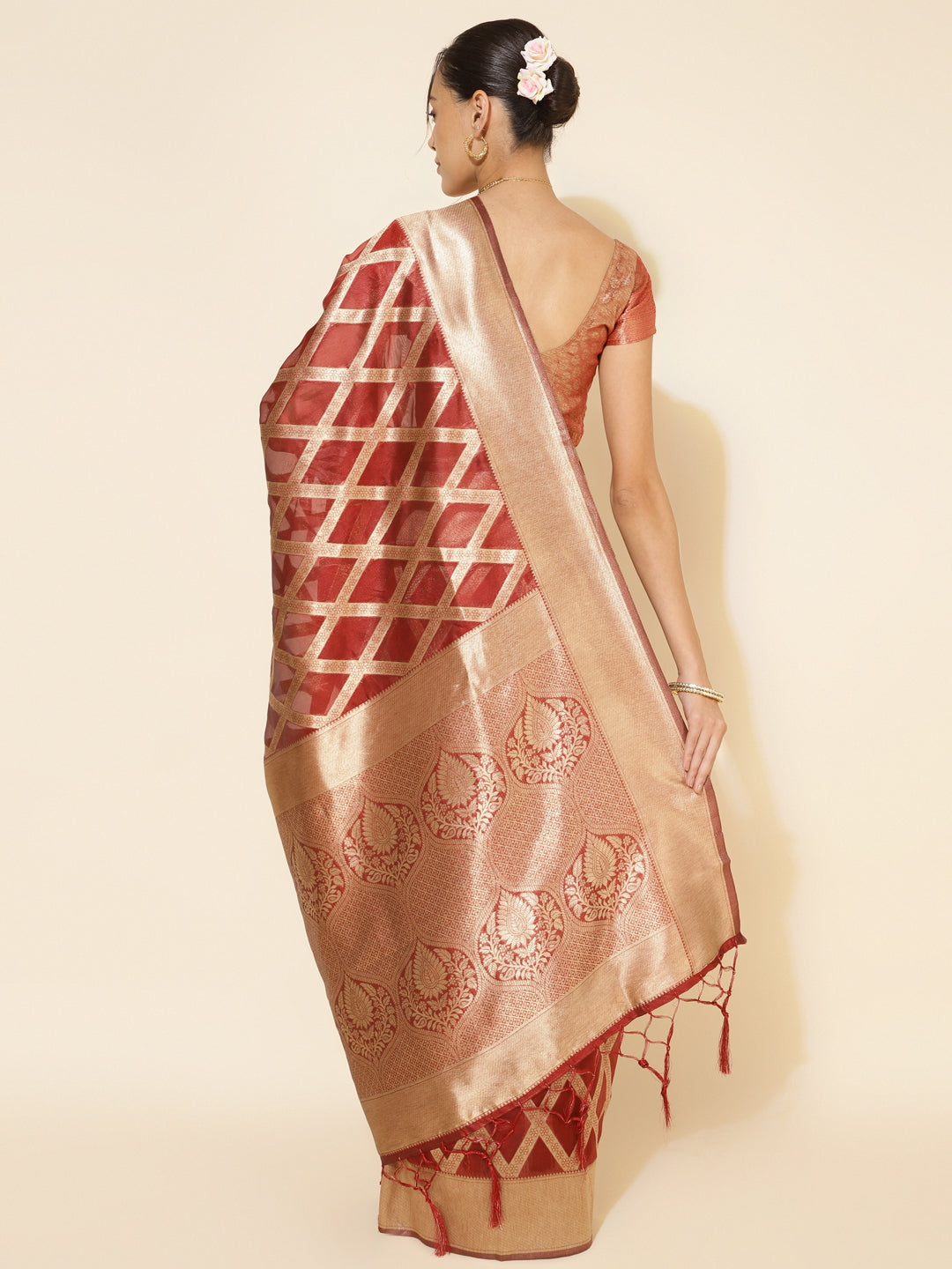 Janasya Maroon Organza Floral Saree - Distacart