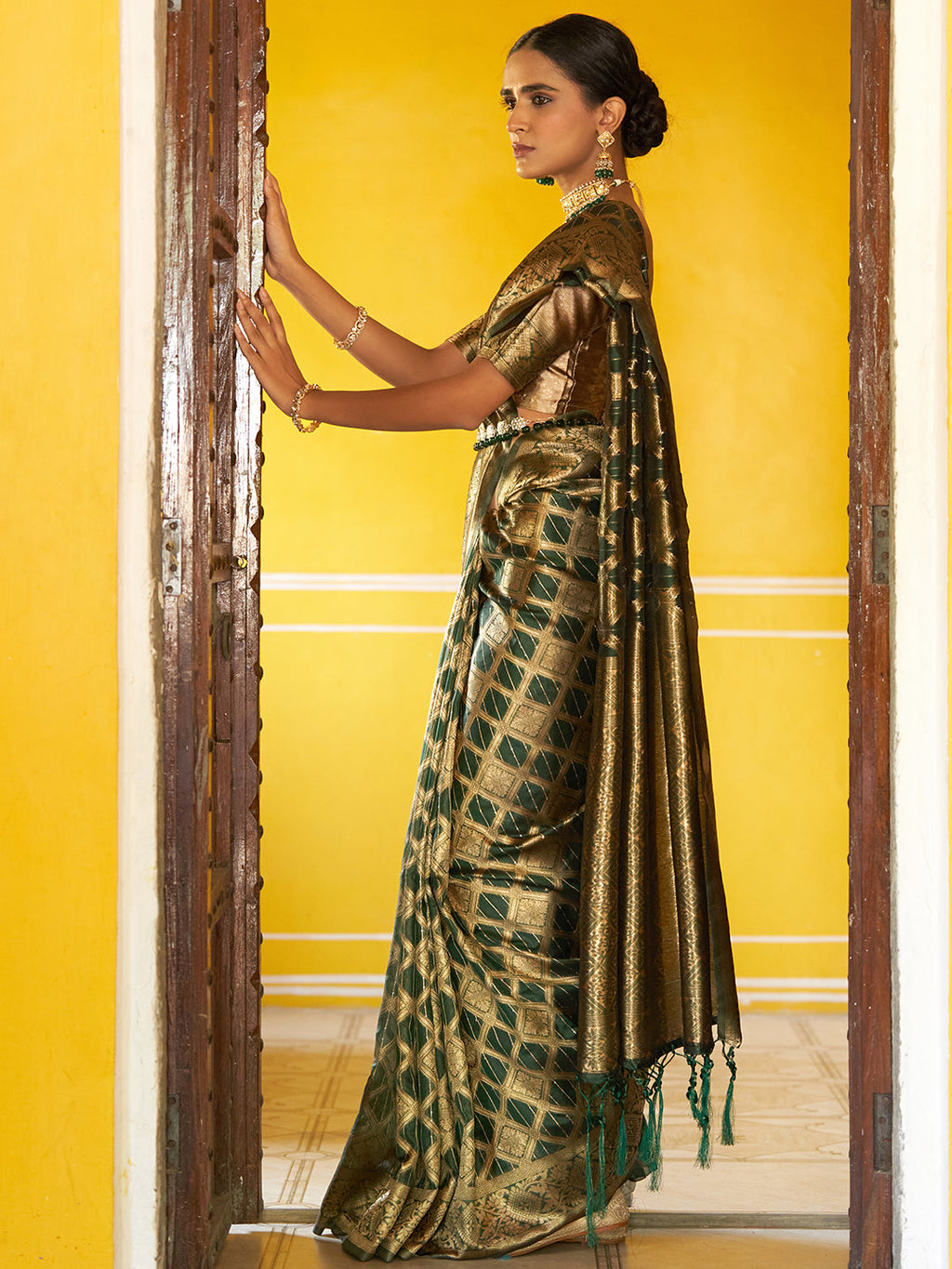 Janasya Dark Green Organza Woven Ethnic Motifs Kanjeevaram Saree - Distacart