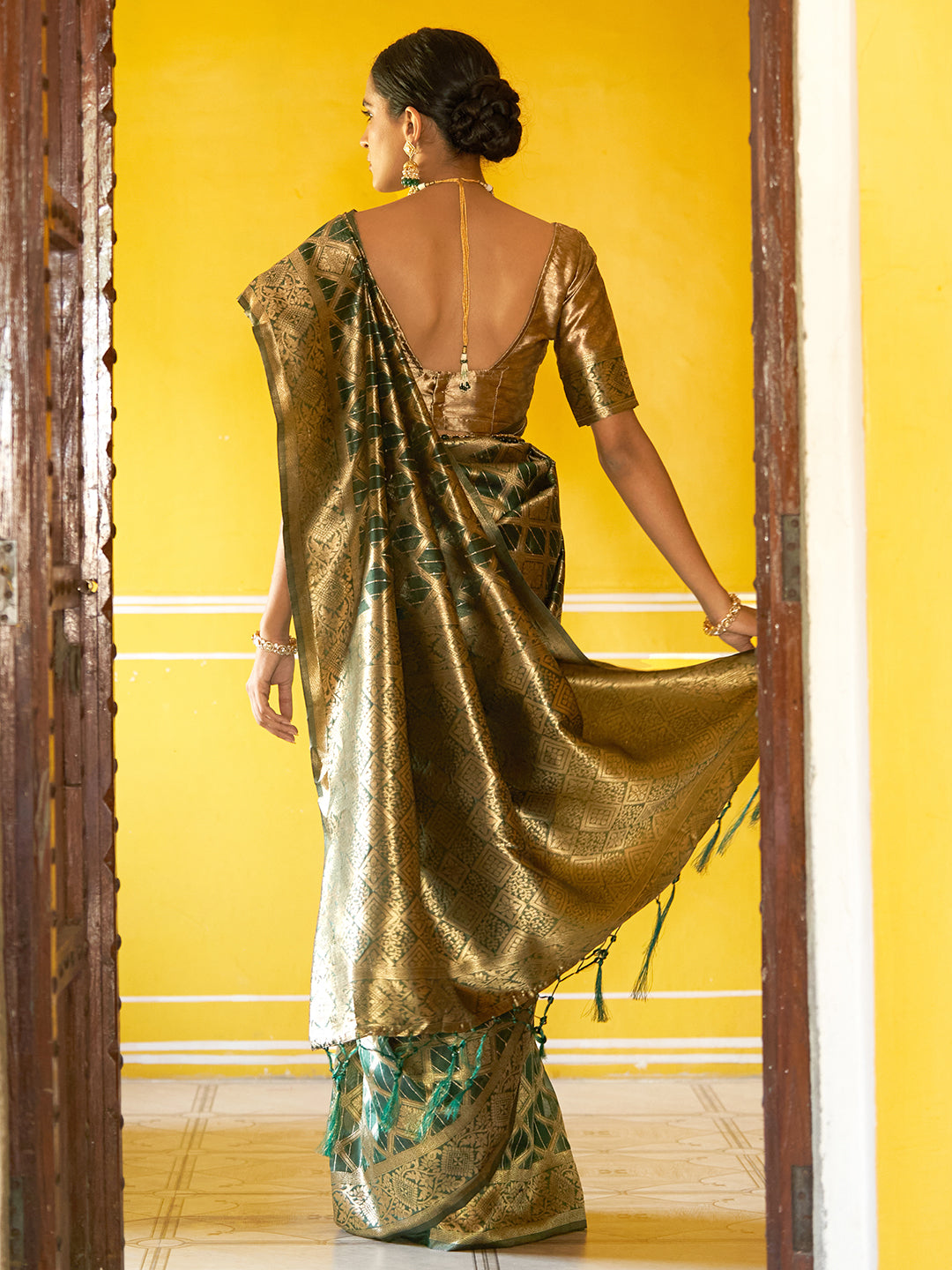 Janasya Dark Green Organza Woven Ethnic Motifs Kanjeevaram Saree - Distacart
