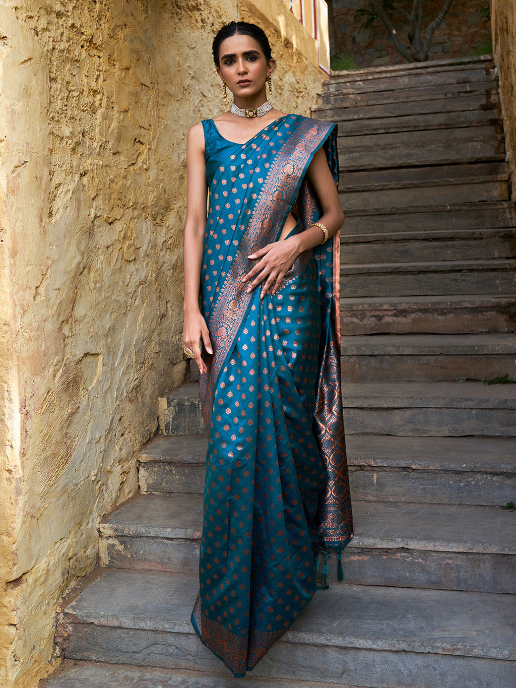 Janasya Green Banarasi Silk Ethnic Motifs Woven Design Saree - Distacart