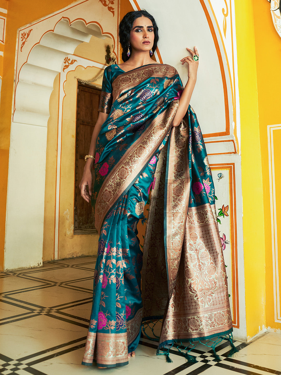 Janasya Dark Green Banarasi Silk Floral Woven Design Saree