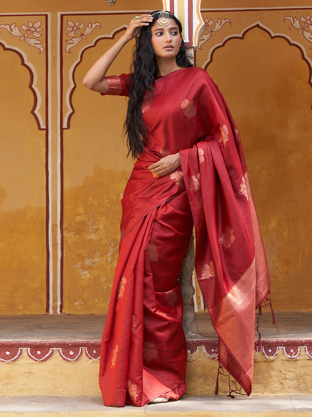 Janasya Red Kanjeevaram Silk Floral Motif Kanjeevaram Silk Saree