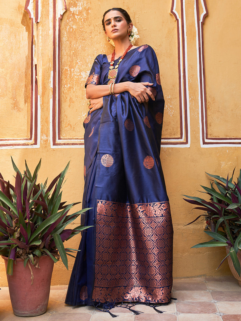 Janasya Navy Blue Kanjeevaram Silk Geometric Design Kanjeevaram Silk Saree