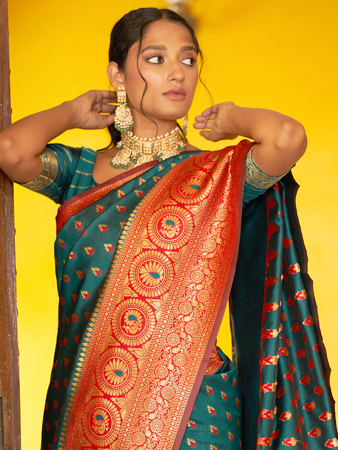 Janasya Green Silk Blend Woven Ethnic Motifs Woven Design Saree - Distacart