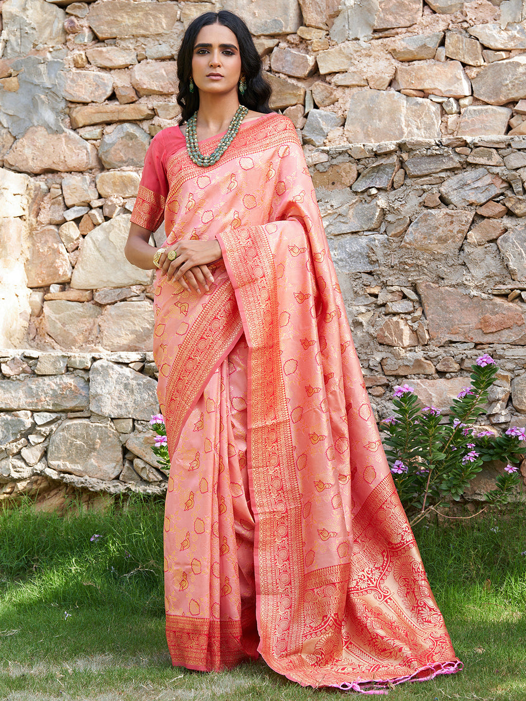 Janasya Peach Banarasi Silk Woven Dual Tone Floral Design Banarasi Silk Saree
