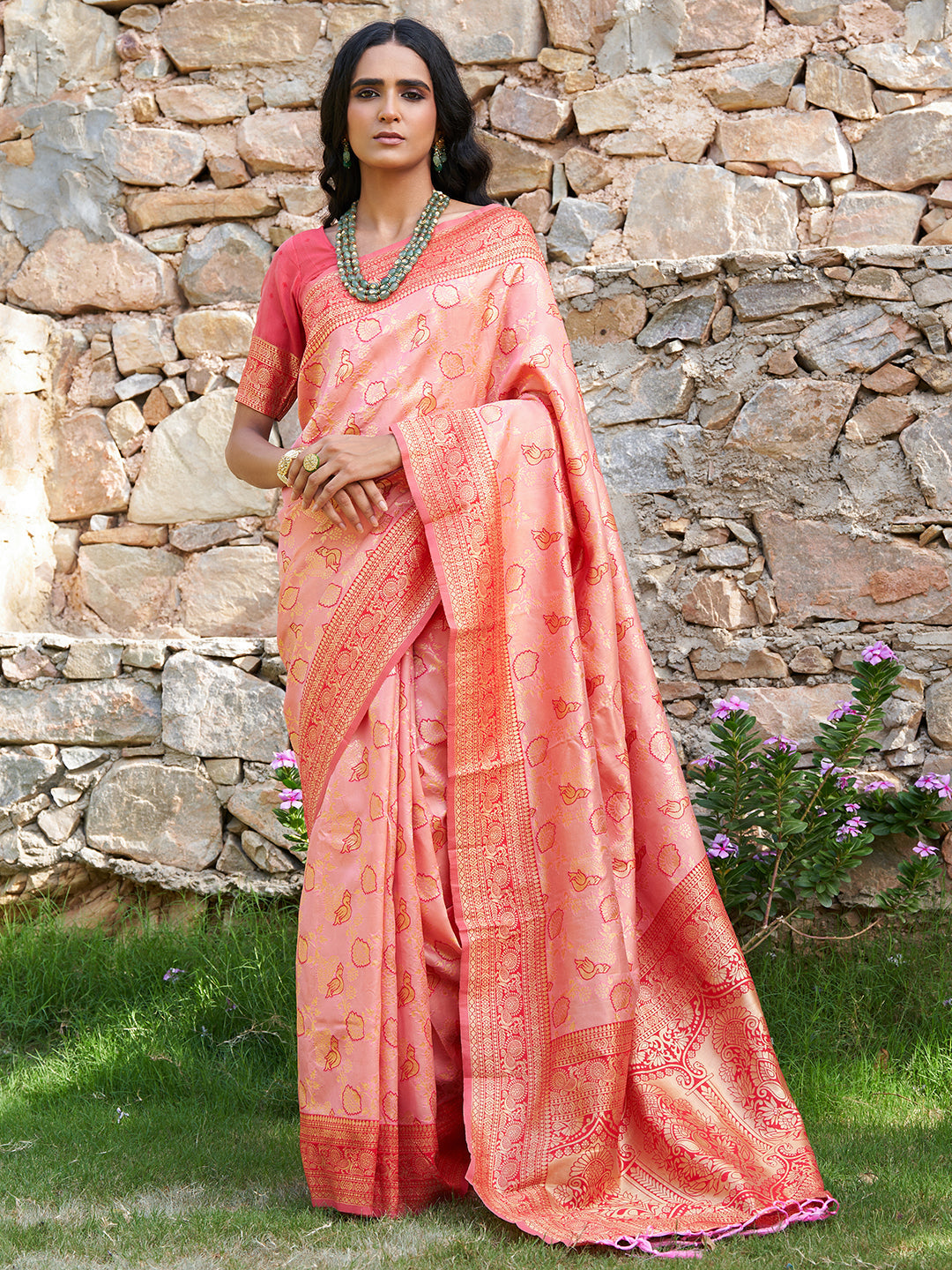 Janasya Peach Banarasi Silk Woven Dual Tone Floral Design Banarasi Silk Saree